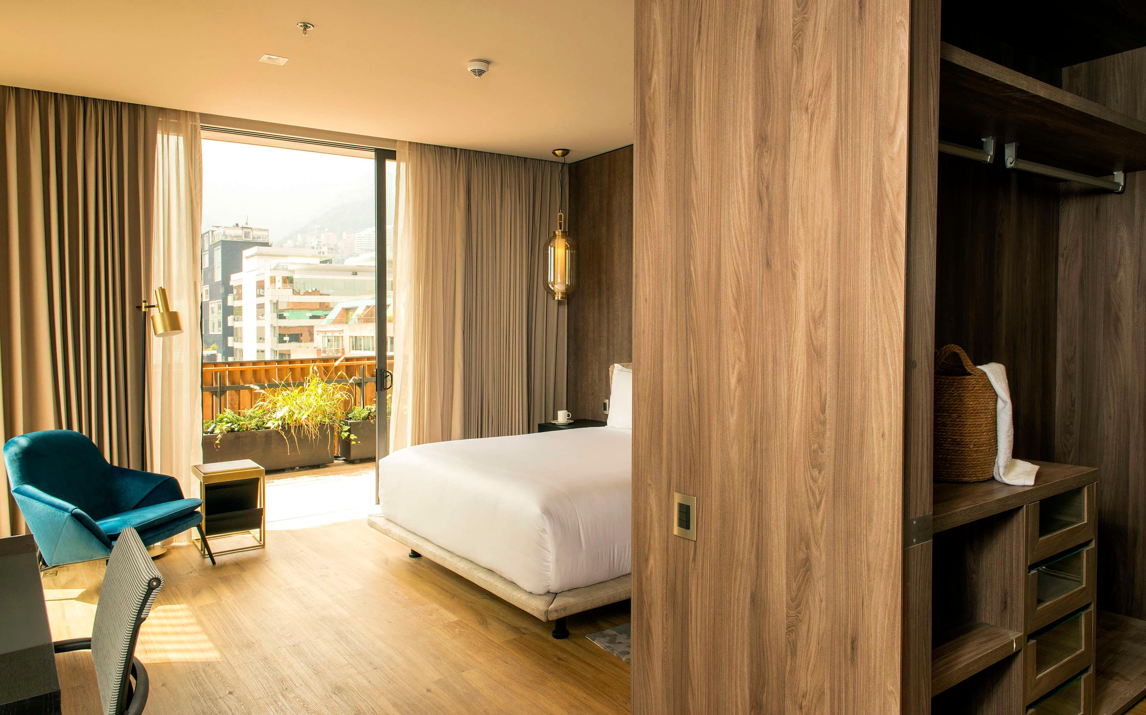 Double Accessible King Size Bed