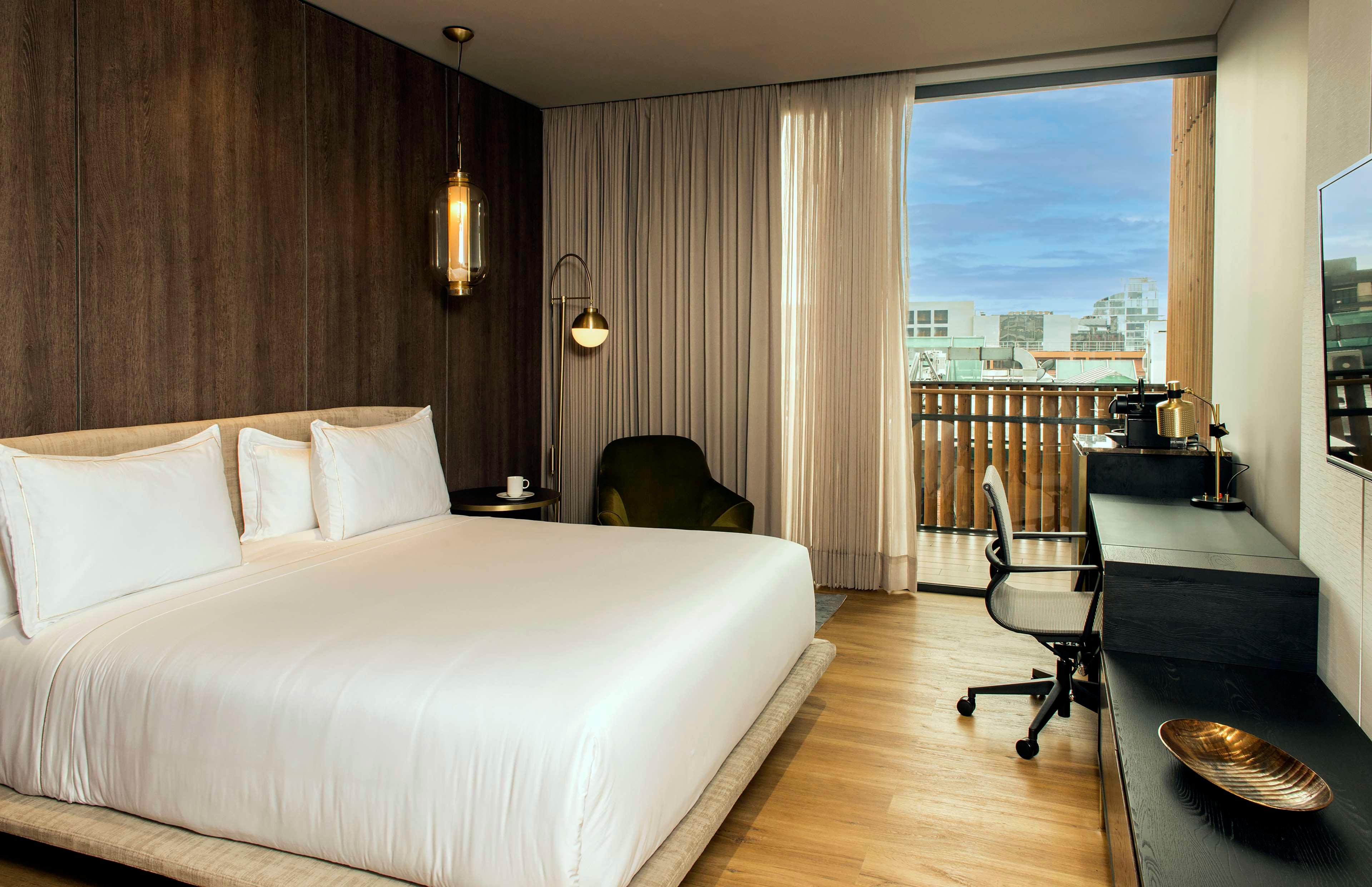 Double Superior King Bed