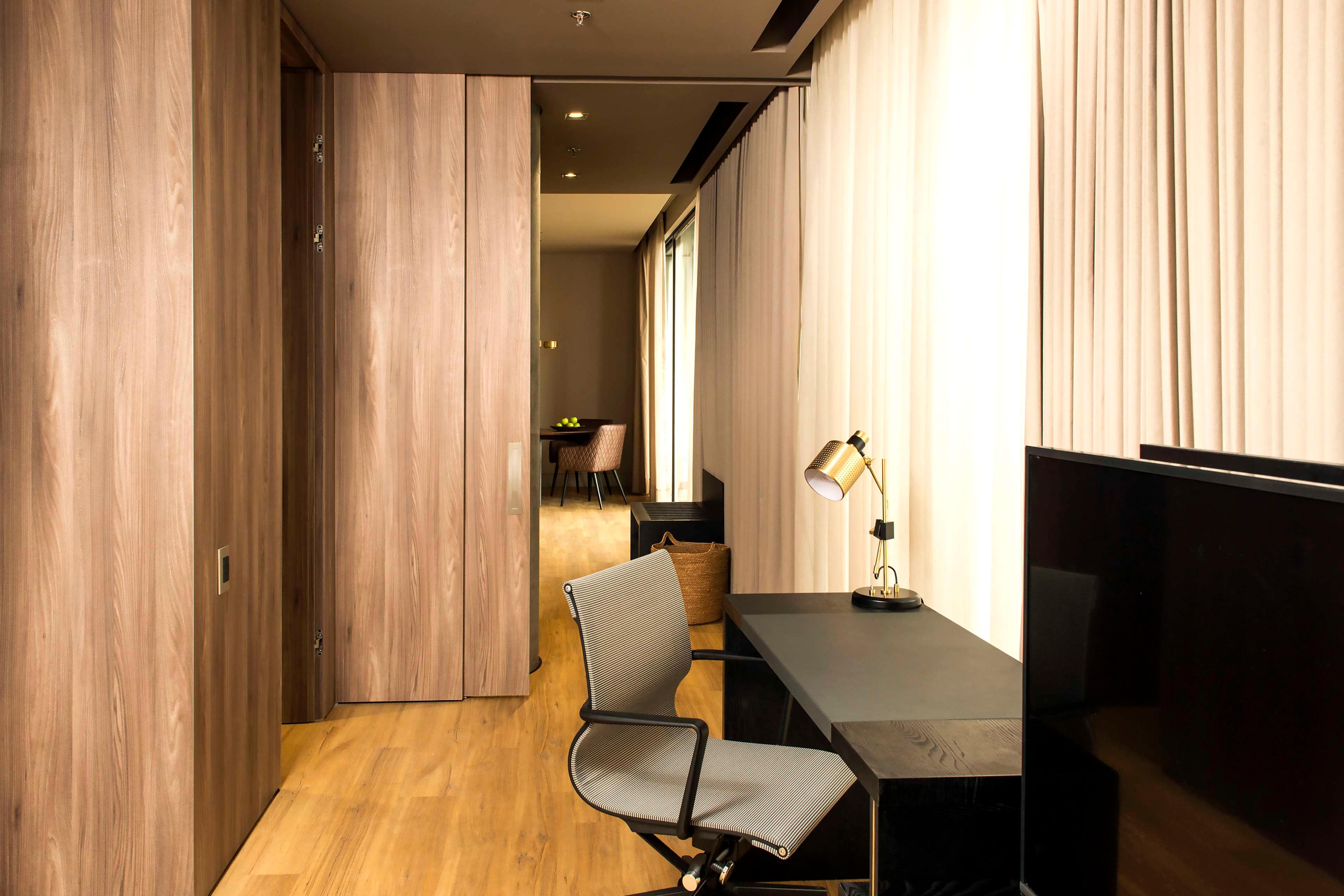 Apartment King Size Bed