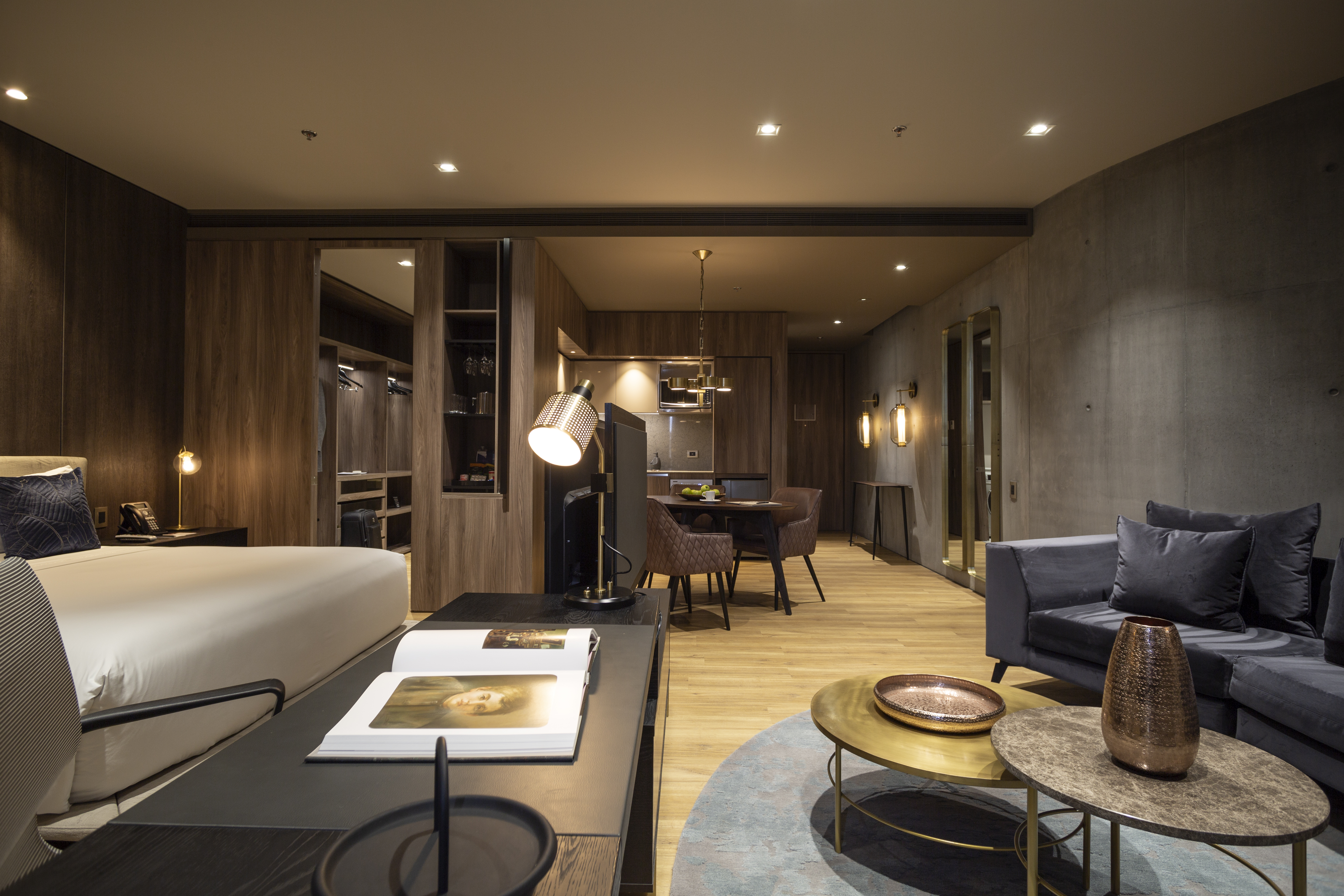 Apartment with Balcony