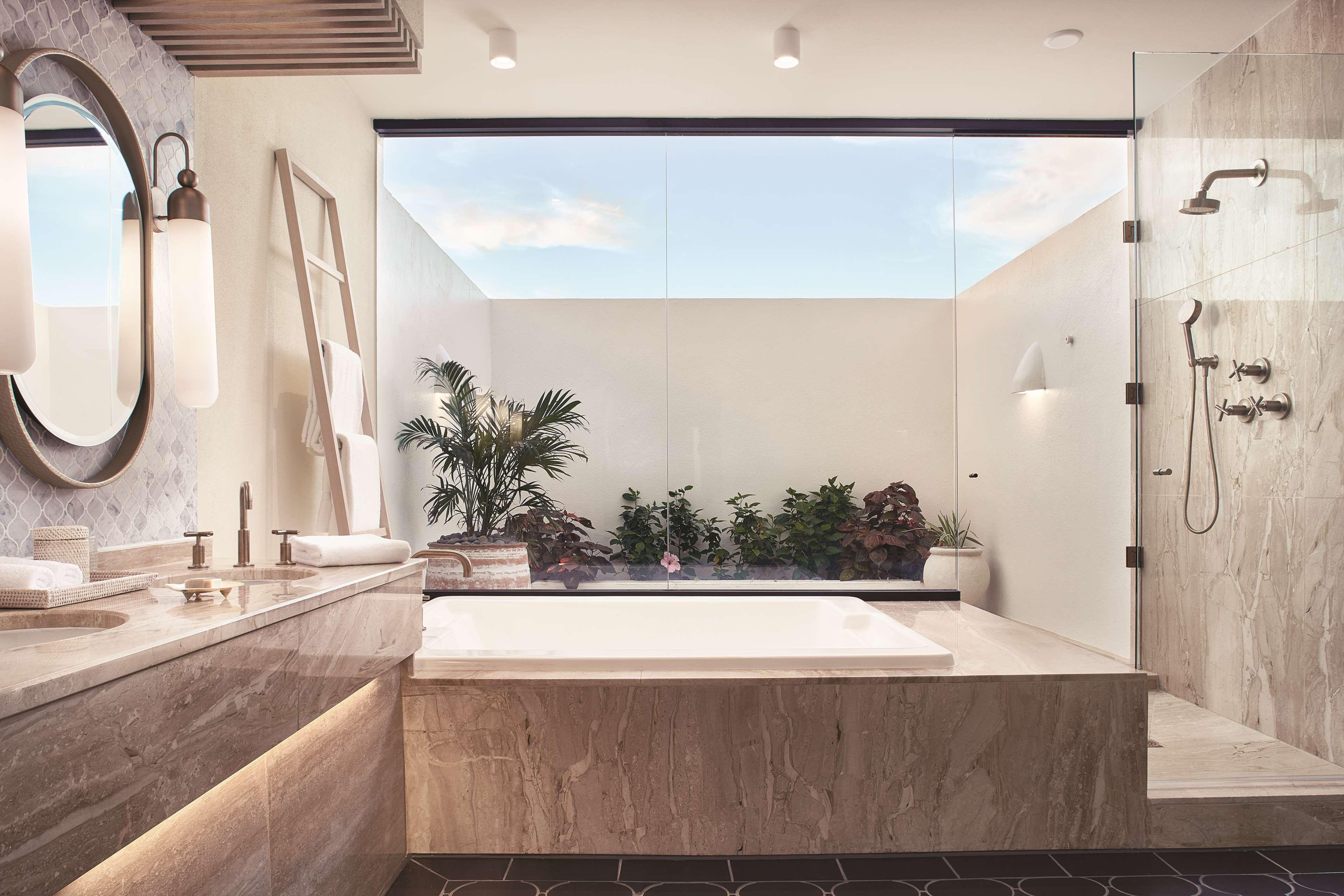 Junior Suite Beach Front