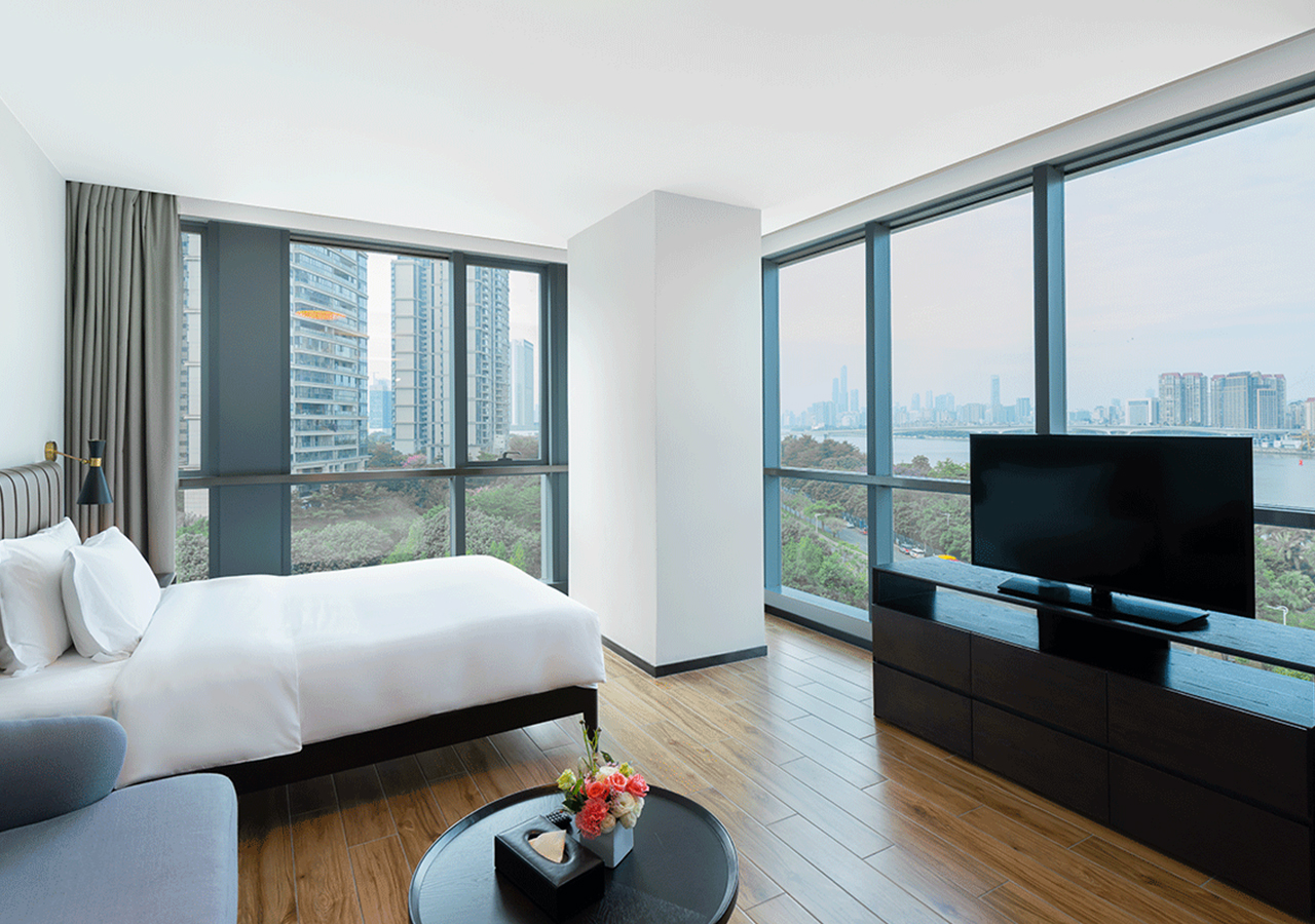 Double Superior King Bed