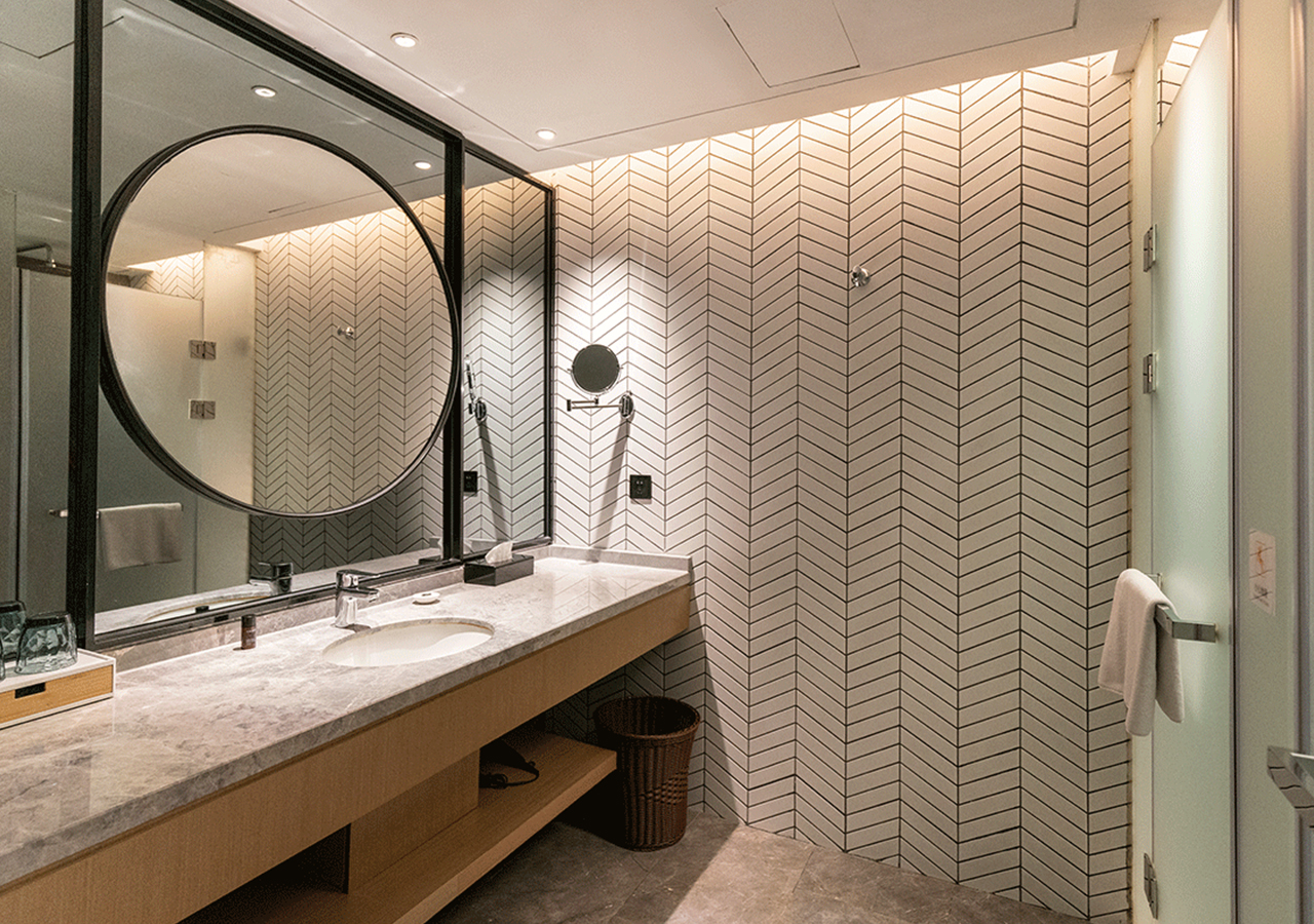 Double Deluxe King Bed