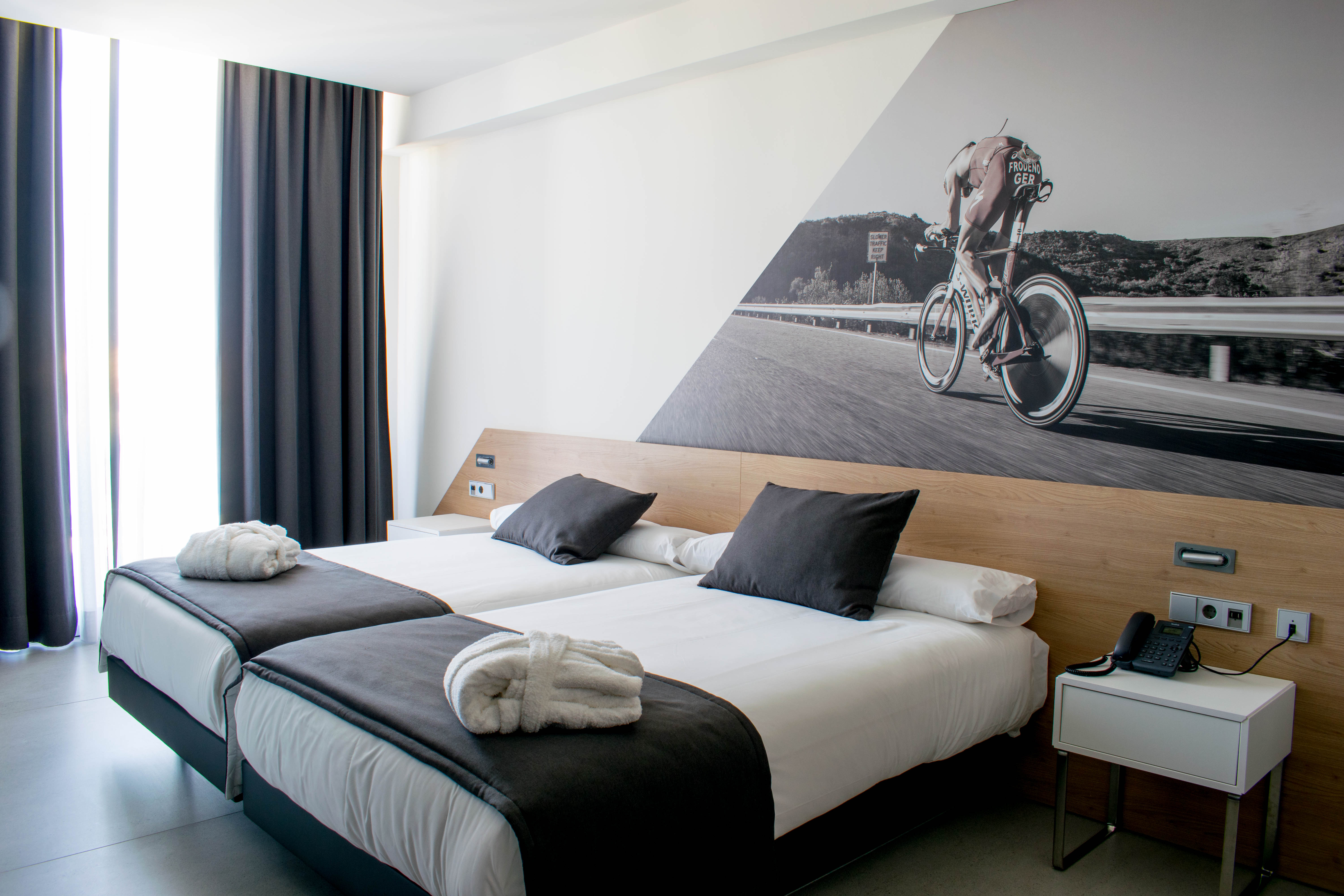 Double or Twin Standard