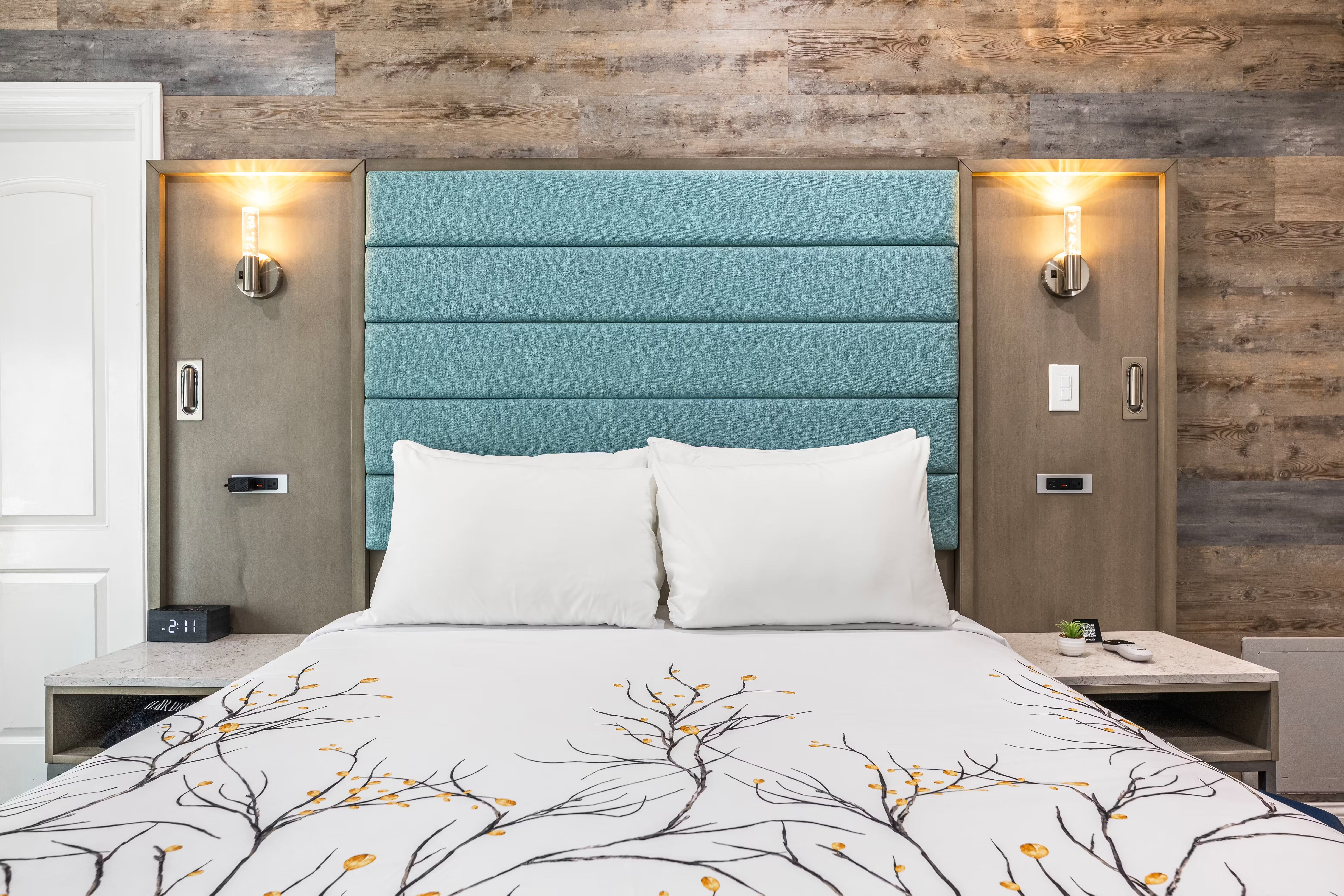 Double Queen Size Bed