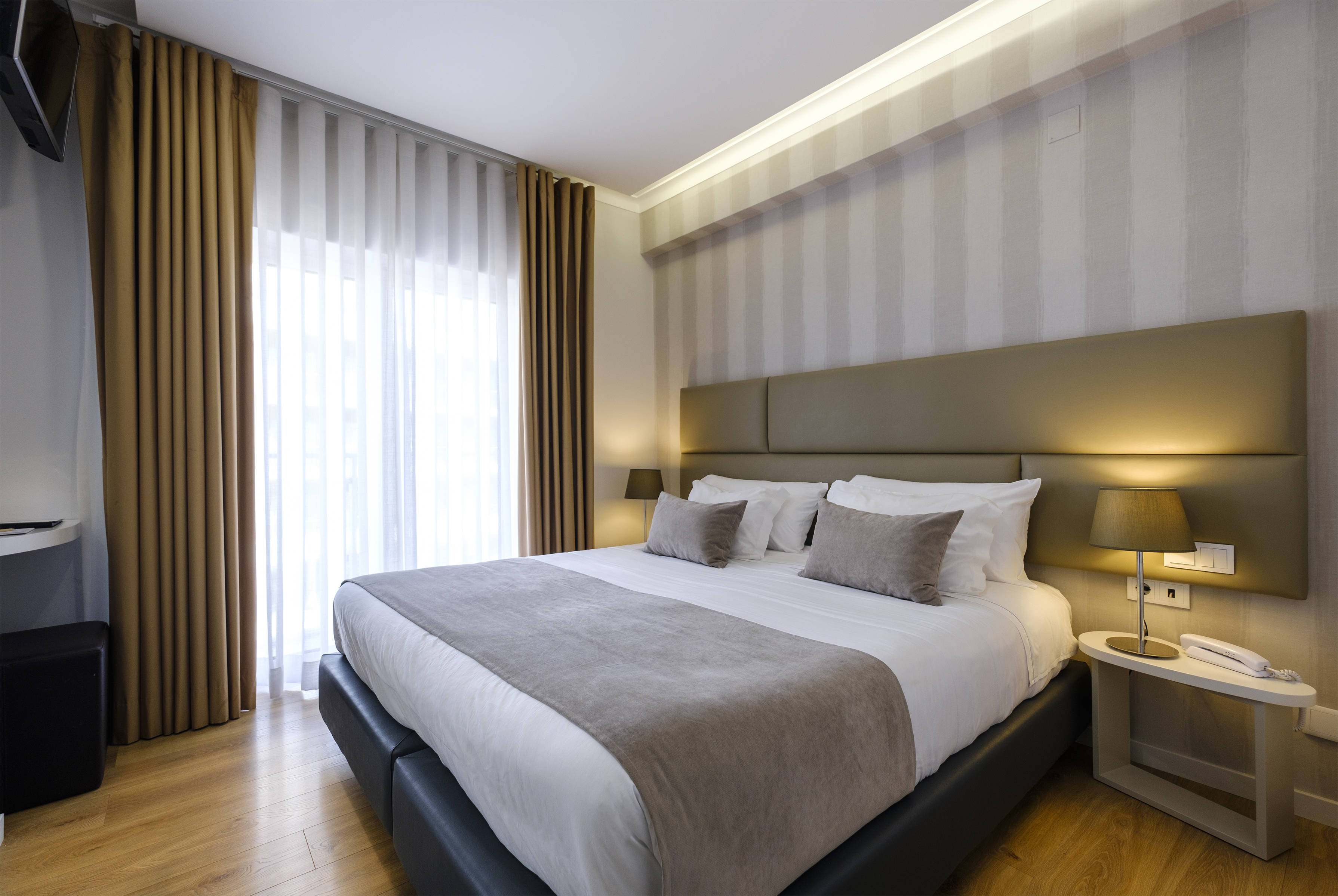 Double or Twin Standard