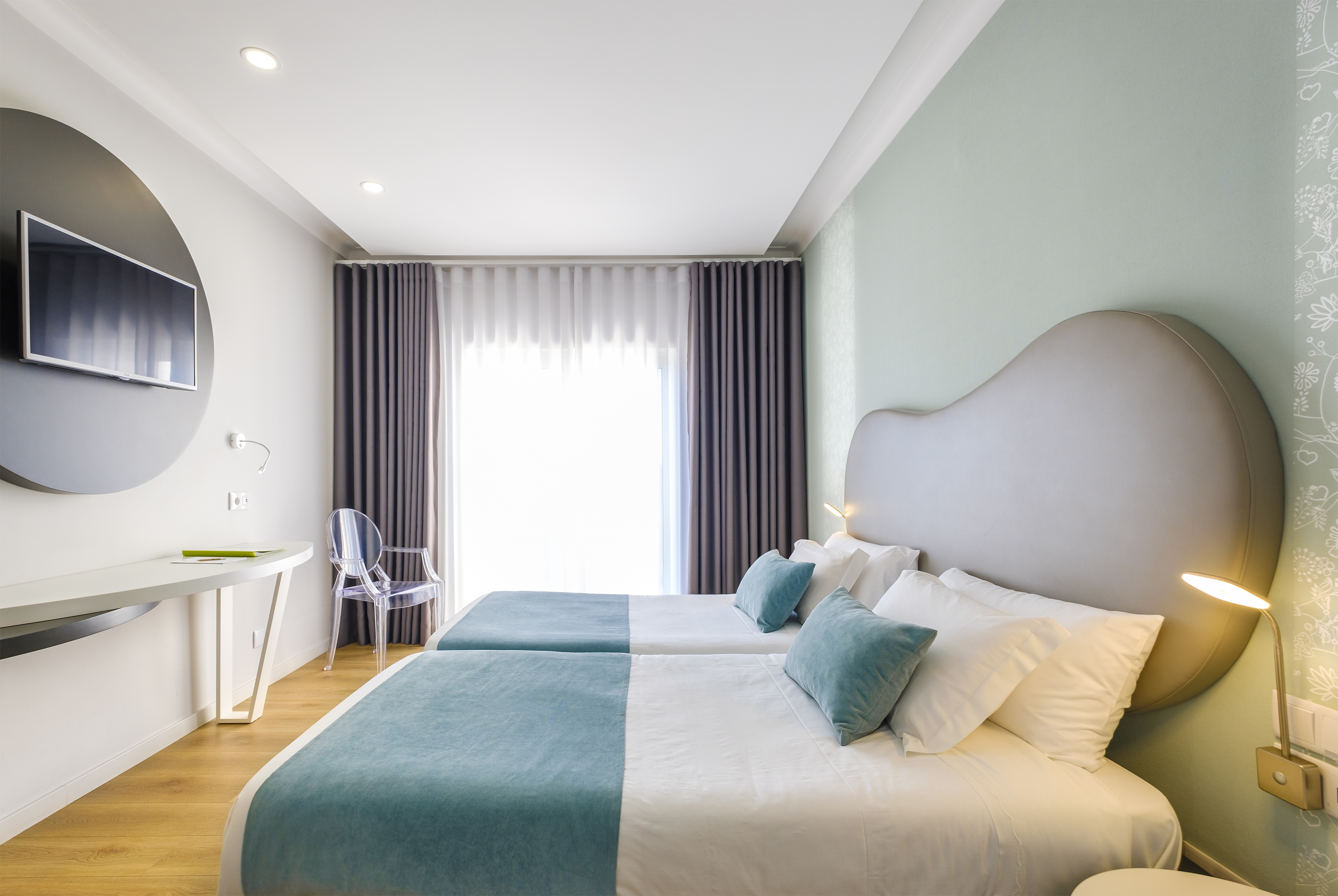 Double or Twin Standard