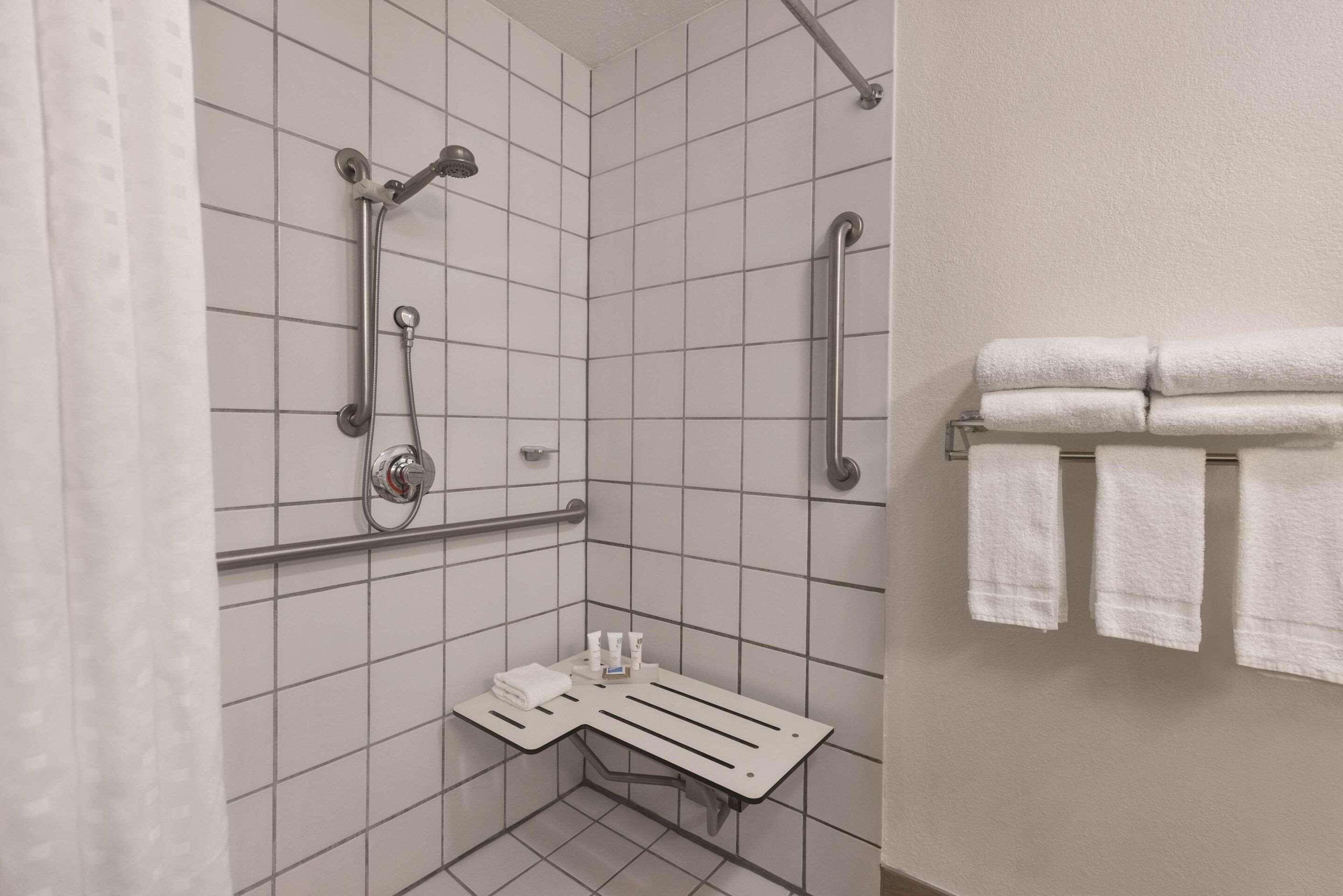 Double Two Queen Beds Non Smoking