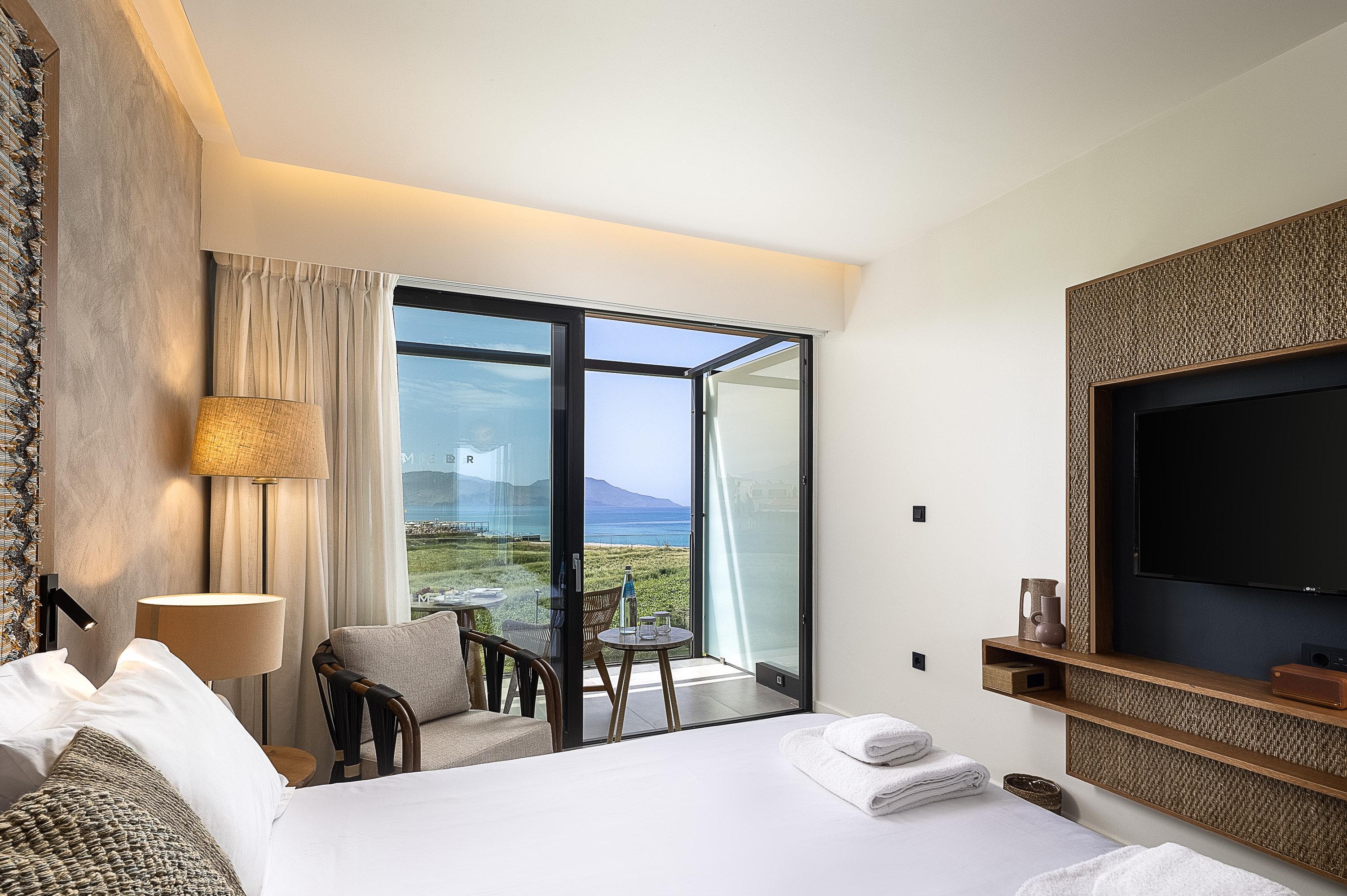 Double Partial Sea View