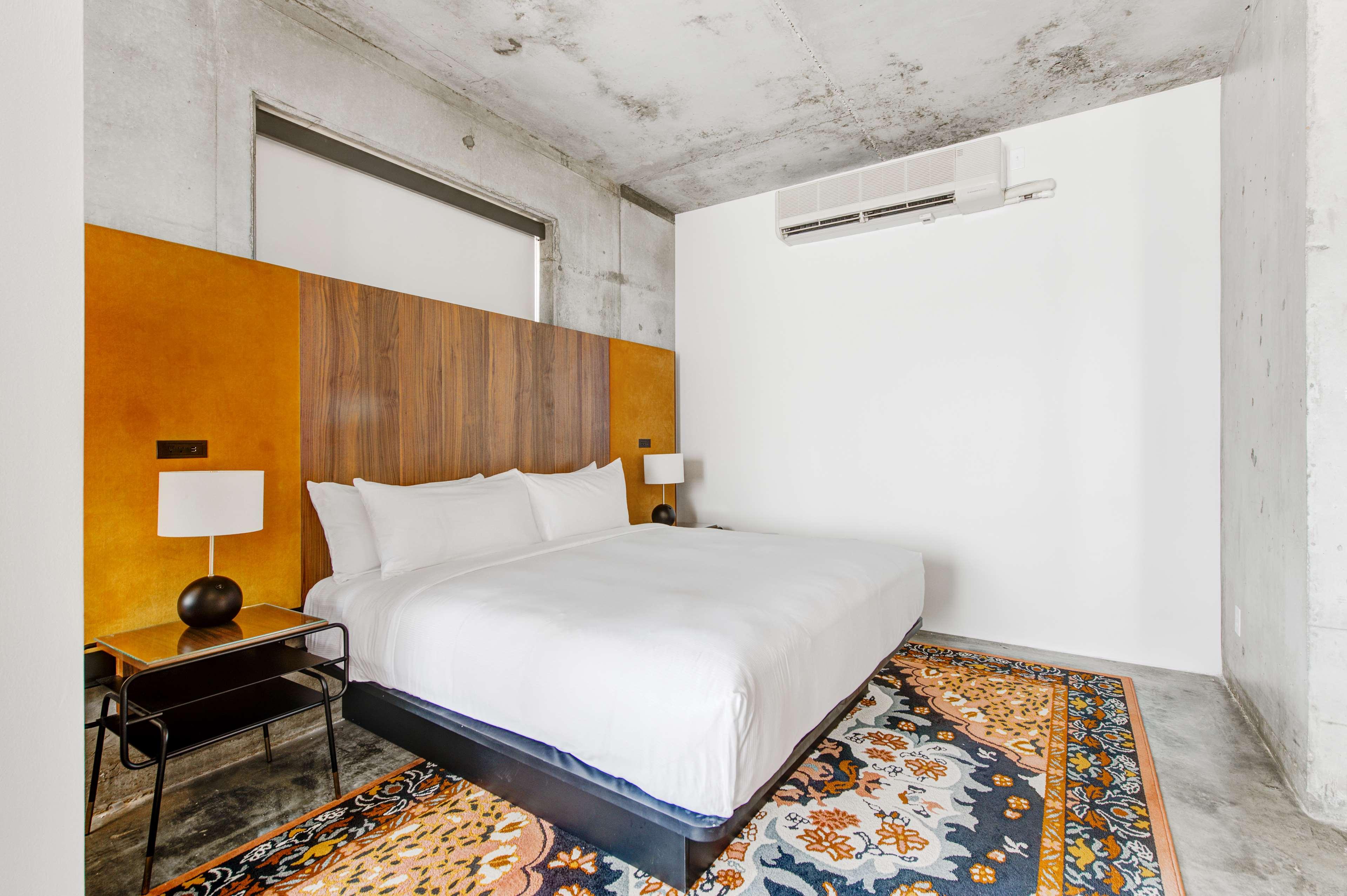 Suite King Bed One Bedroom 