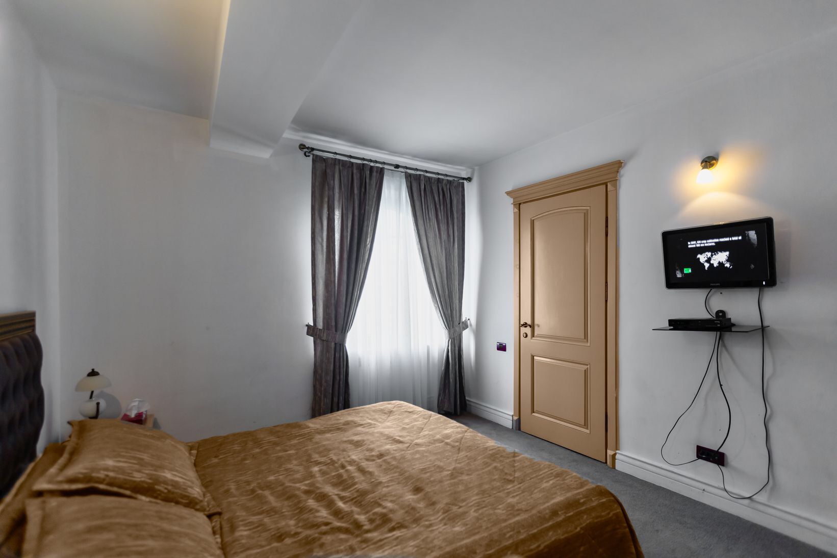 Double or Twin Standard