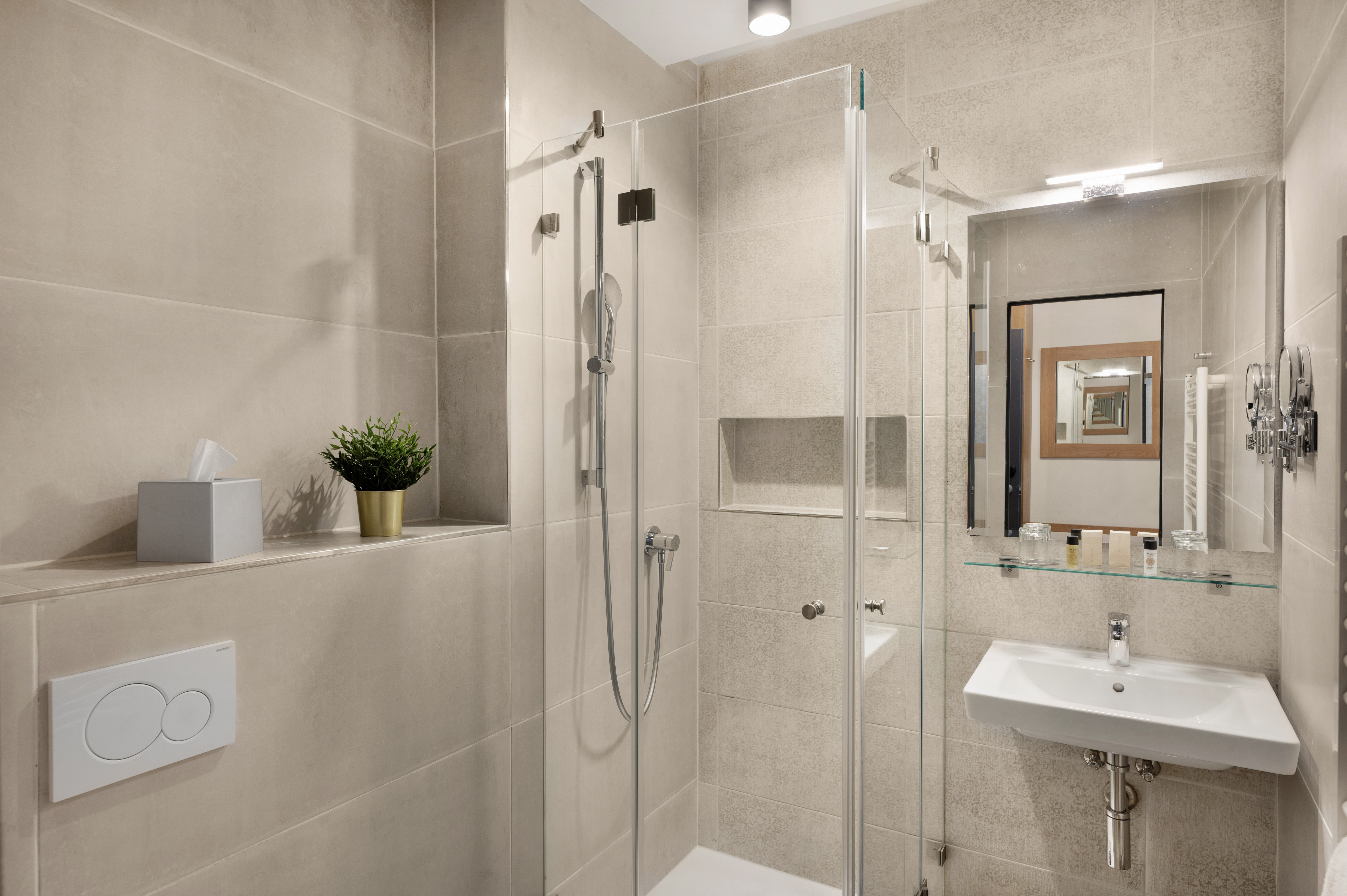 Double or Twin Capacity 2