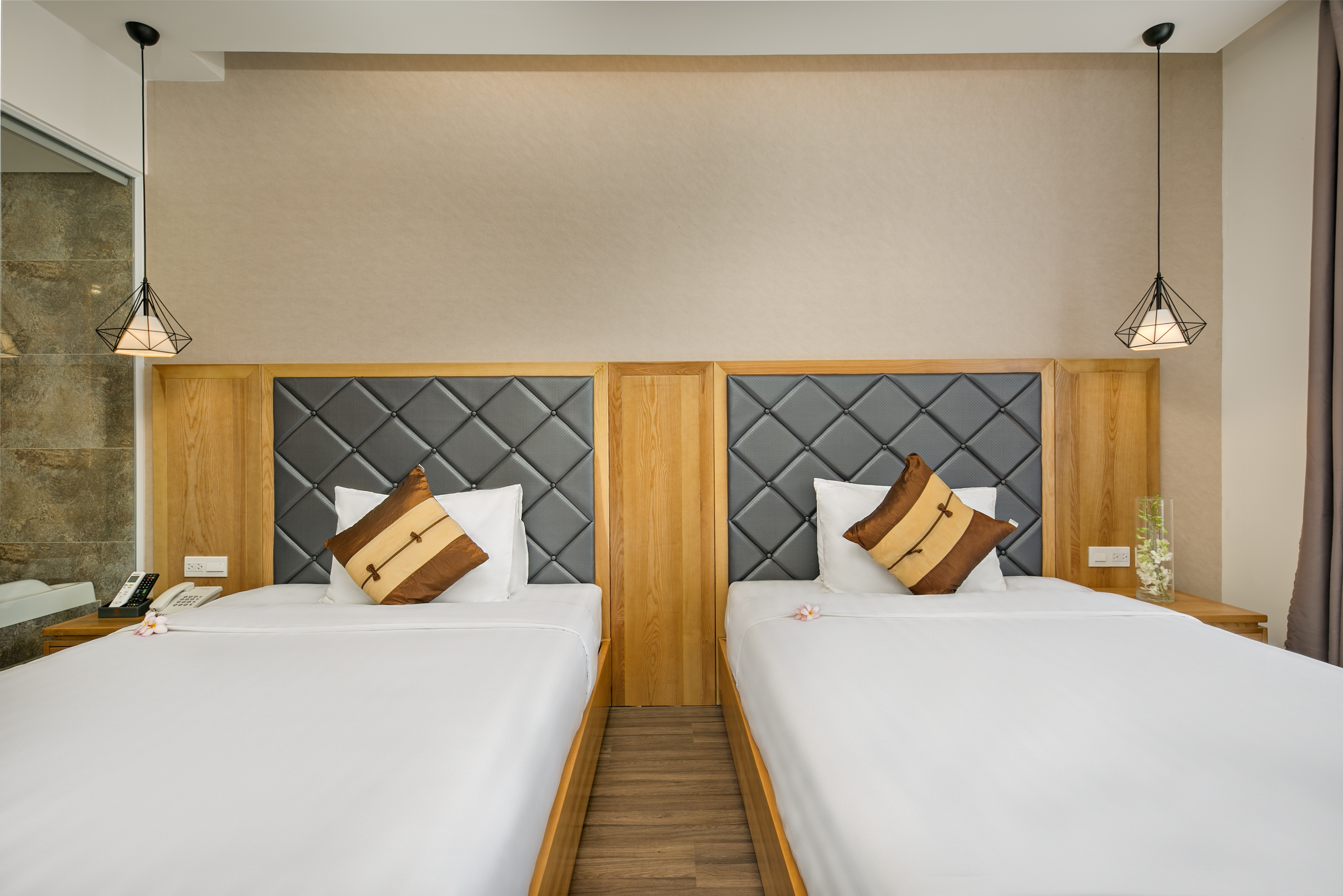 Twin Premier City View