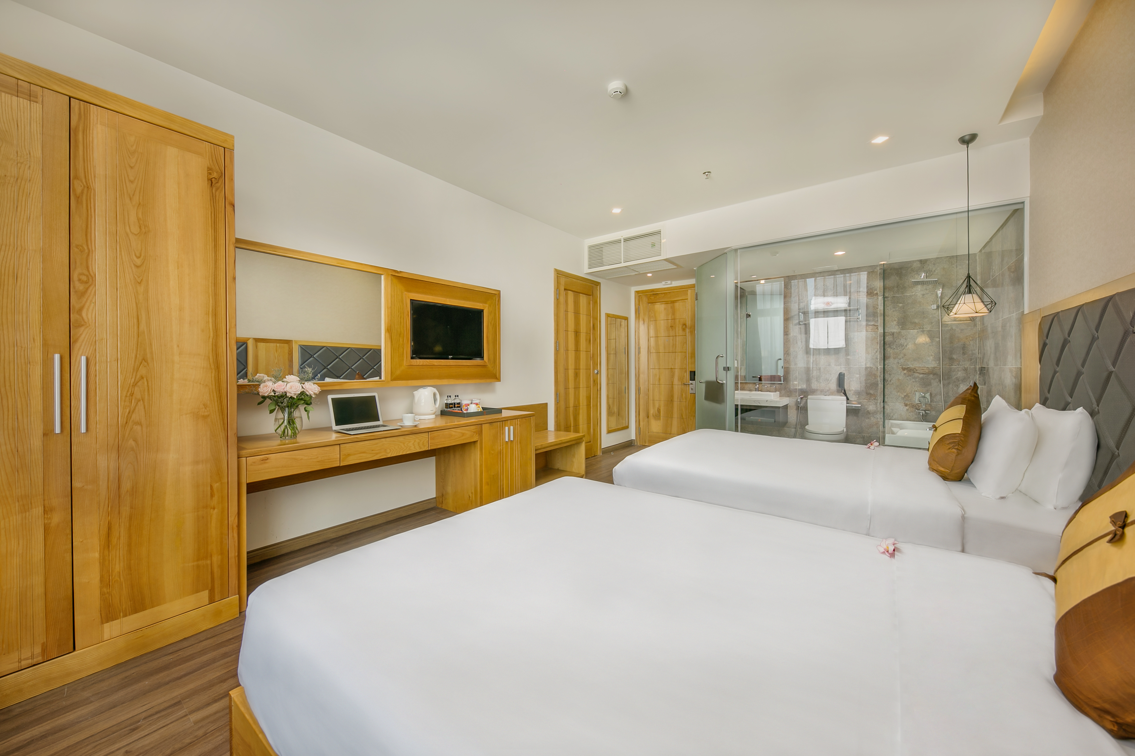 Twin Premier City View