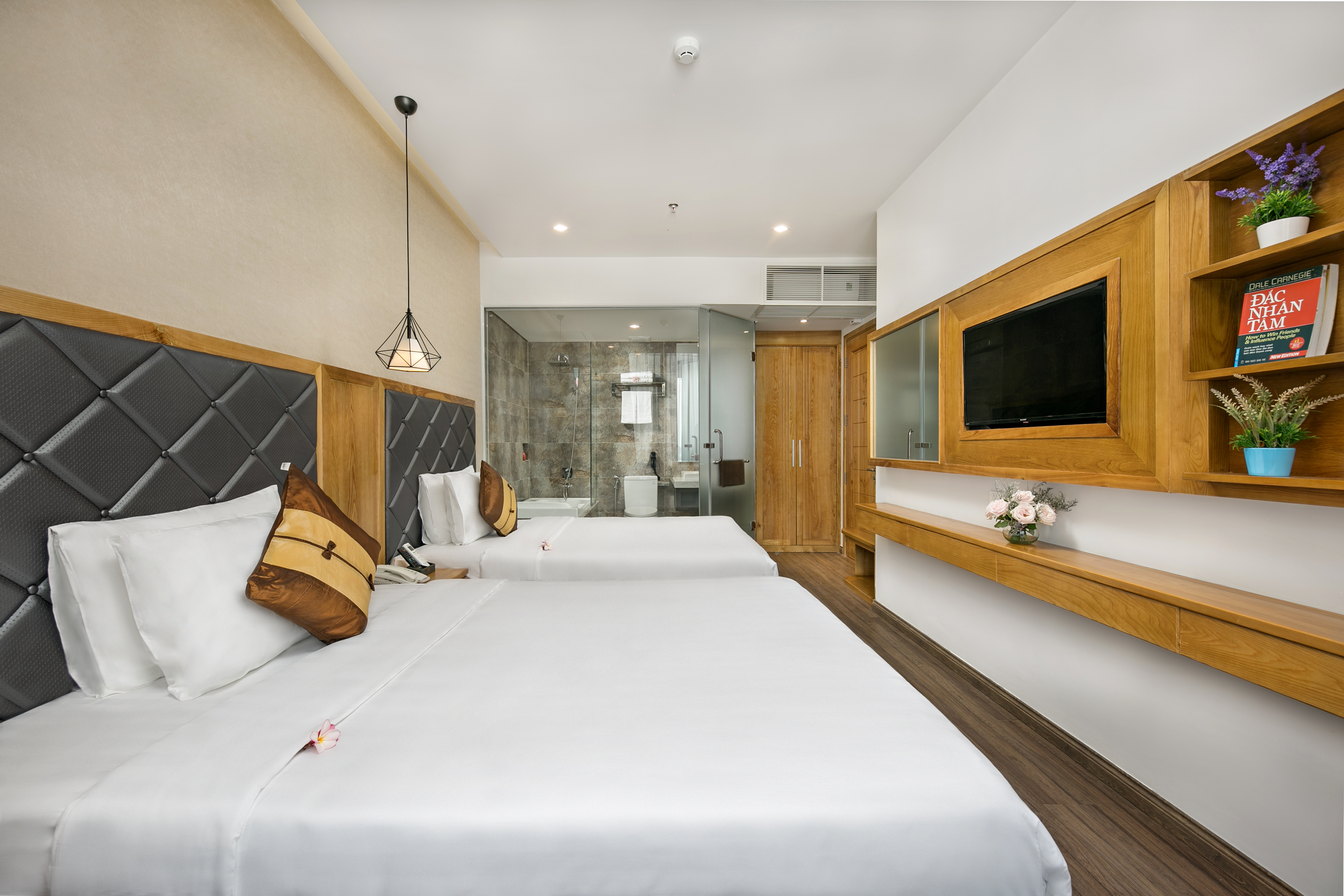 Twin Deluxe City View