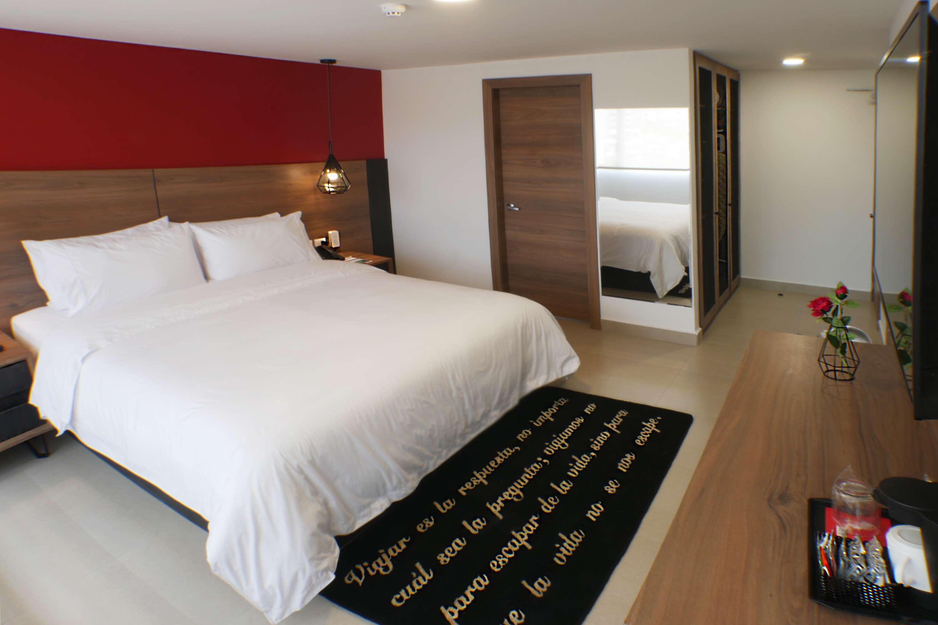 Double King Bed Non Smoking