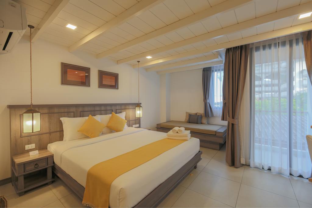 Double Deluxe City View