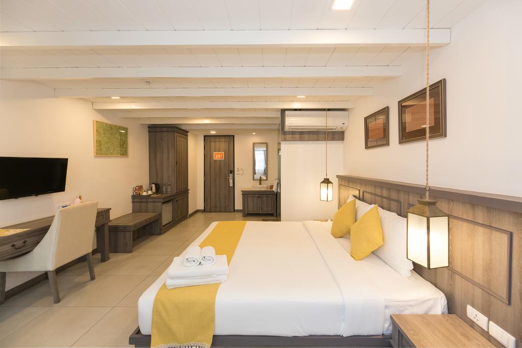 Double Deluxe City View