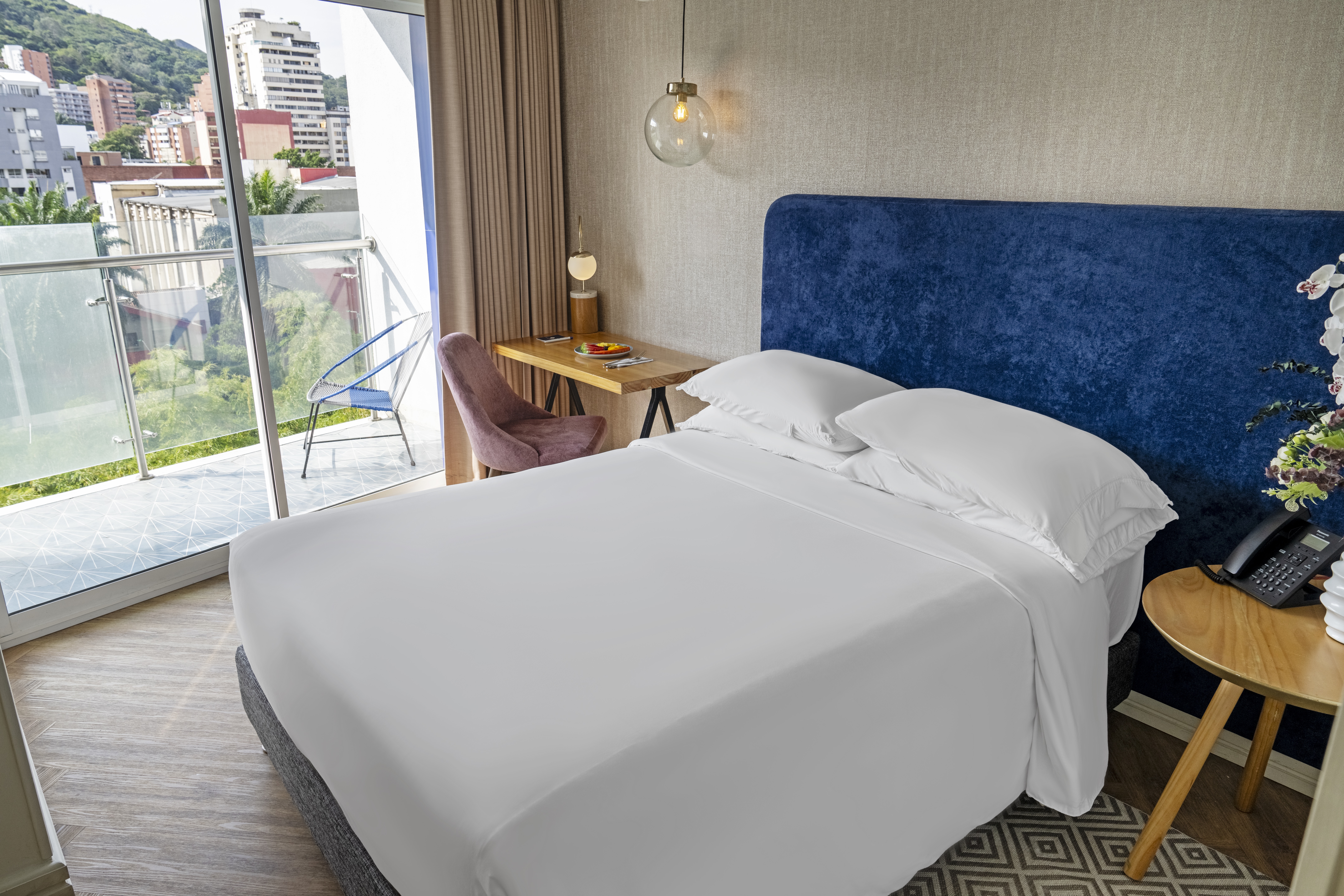 Room Queen Bed Non Smoking