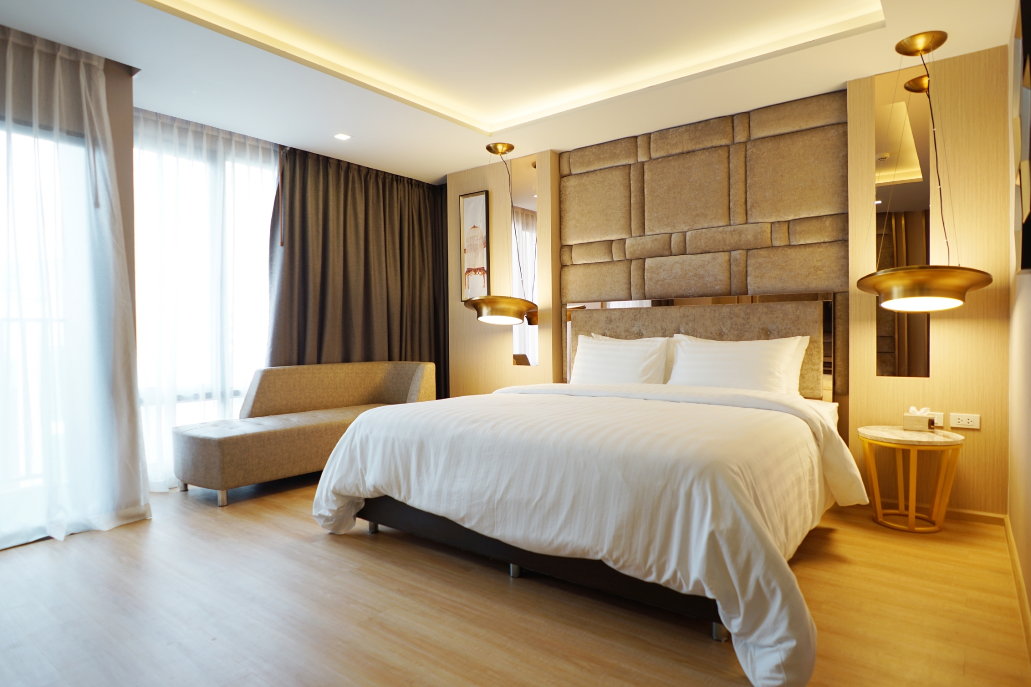 Suite King Bed with Jacuzzi