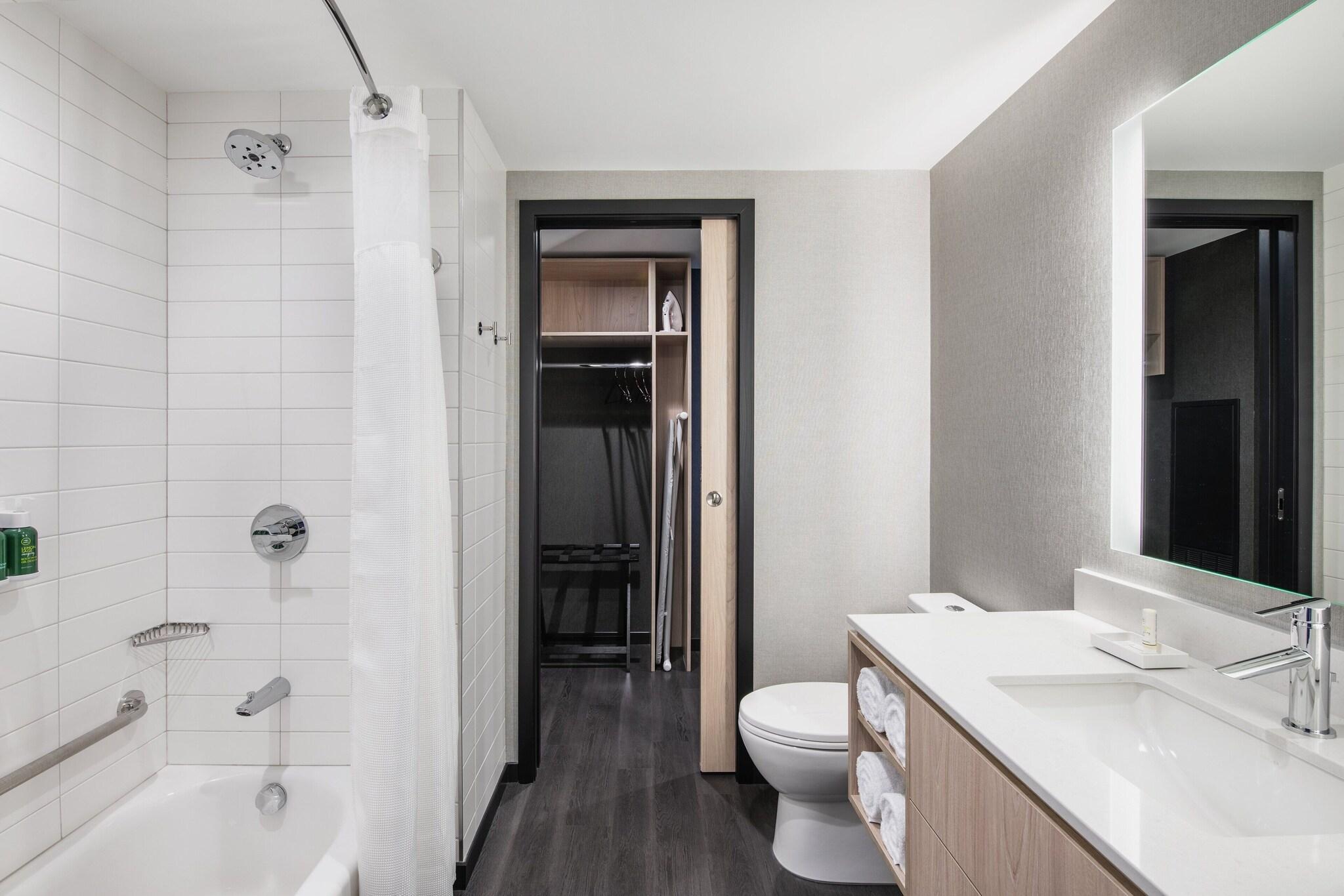 Suite King Bed Non Smoking