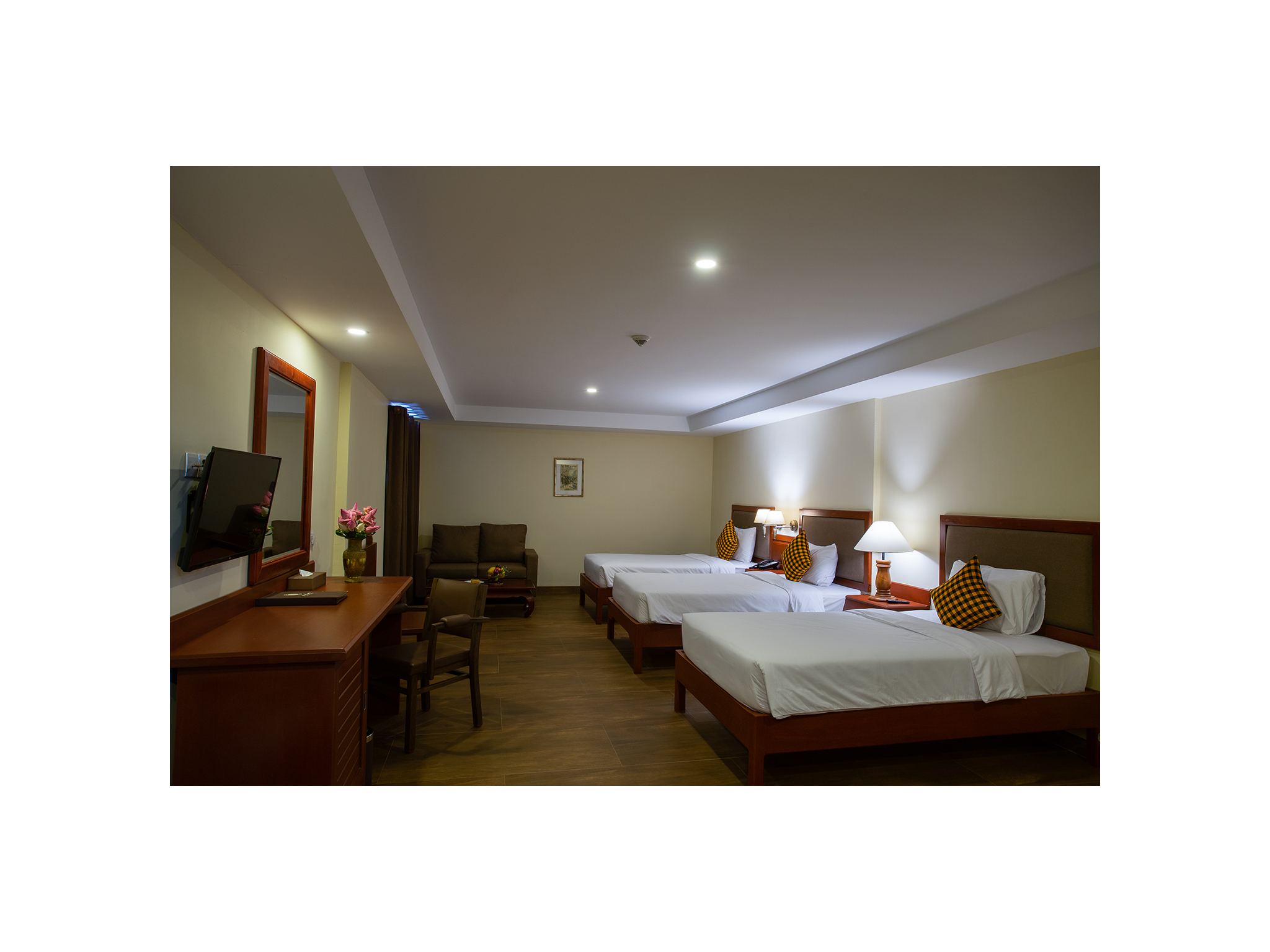 Triple Deluxe with Views