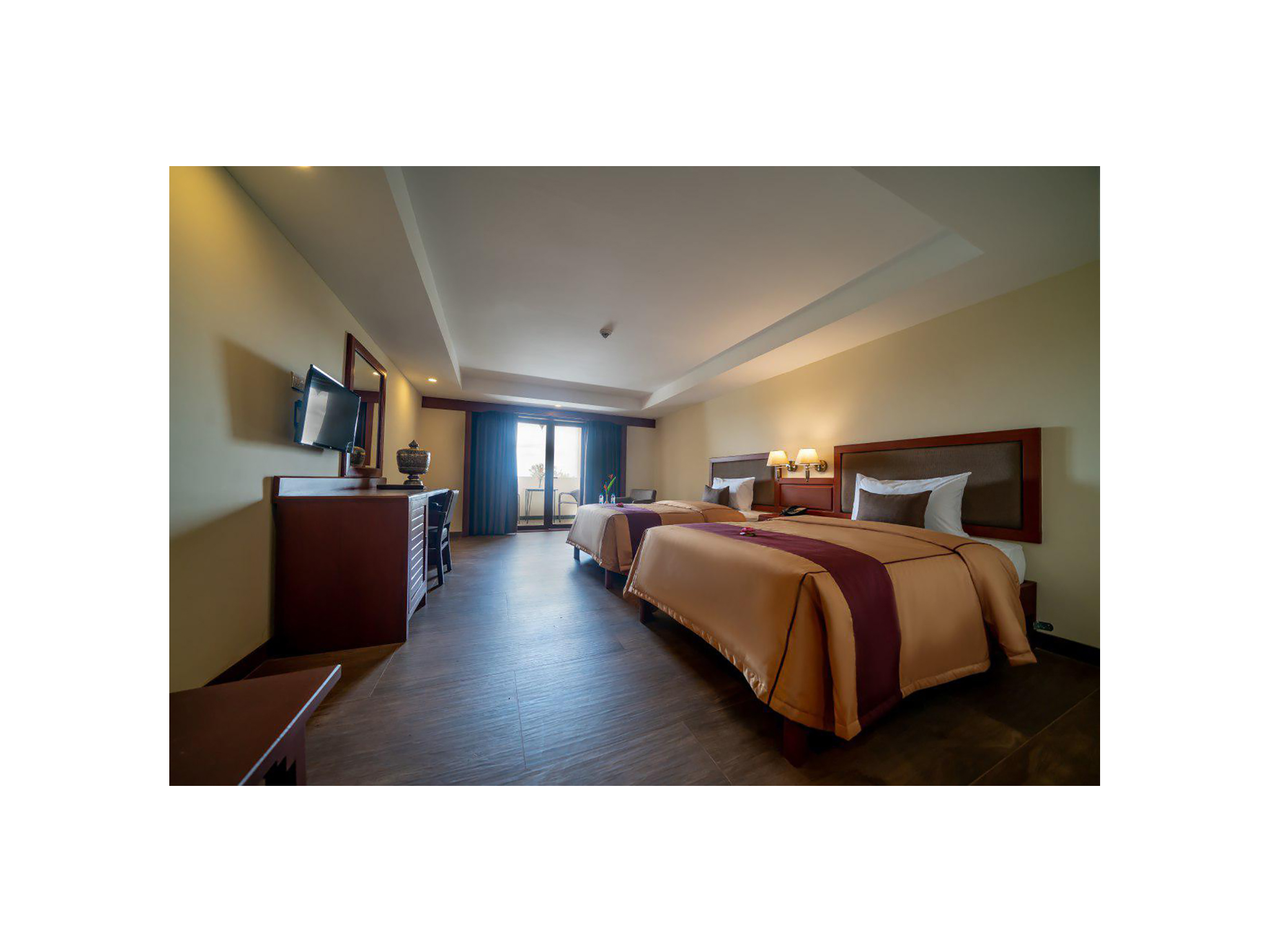 Twin Deluxe with Balcony