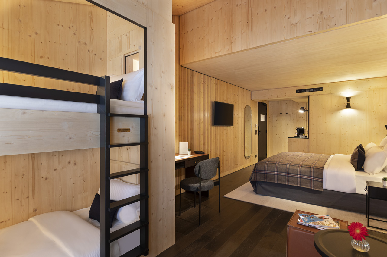 Family Room Capacity 4