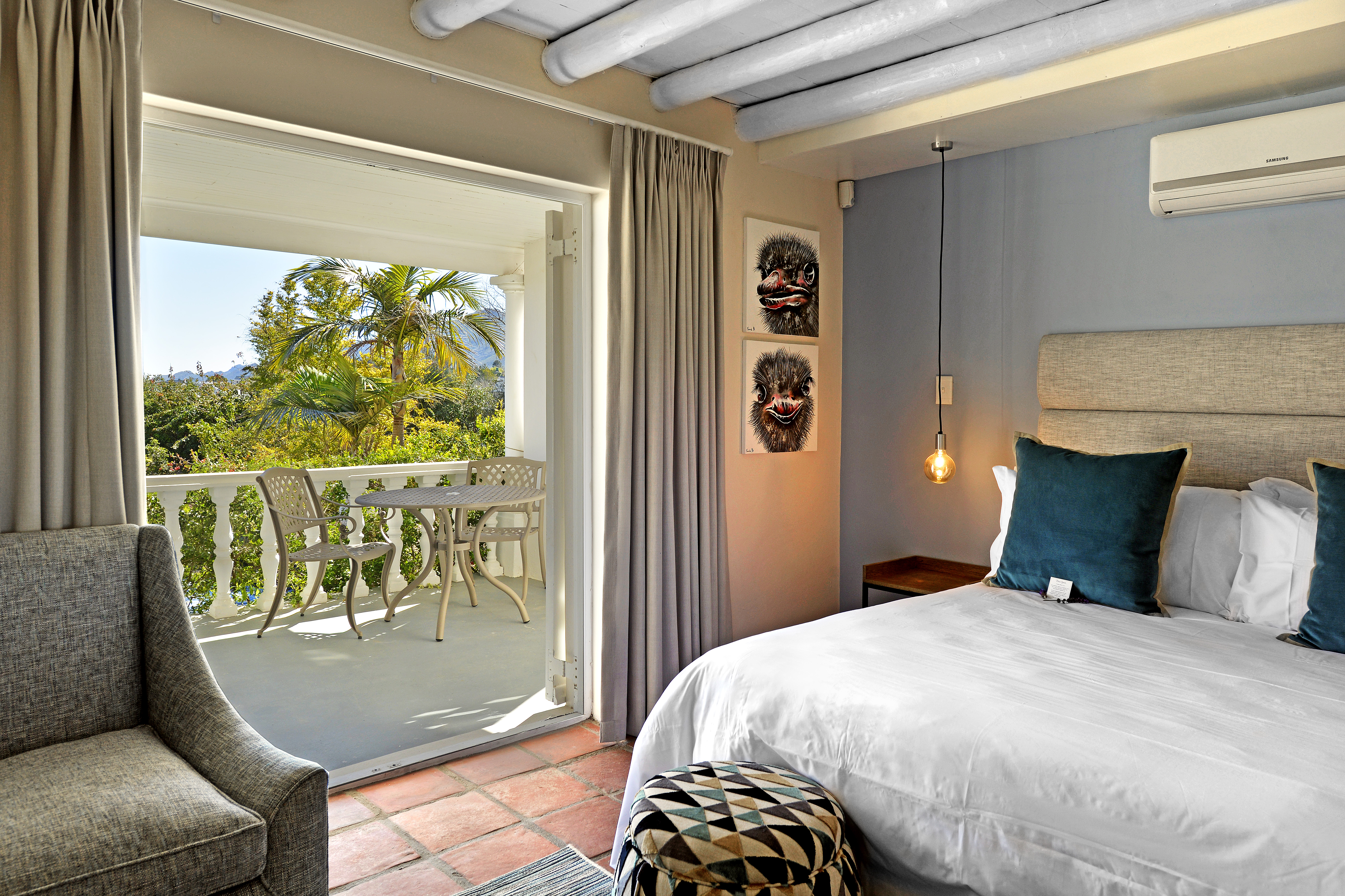 Suite Queen Size Bed