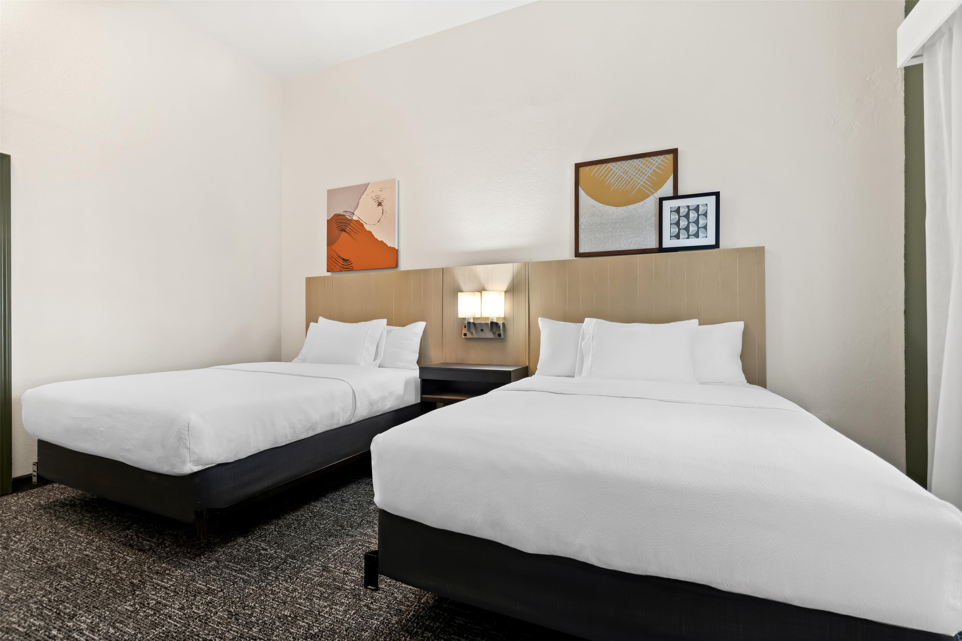 Suite Two Queen Beds