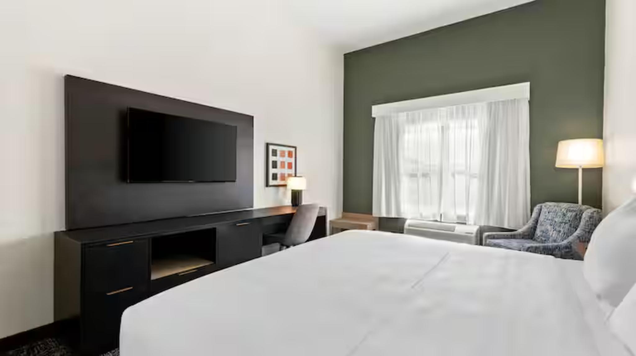 Double Accessible King Size Bed