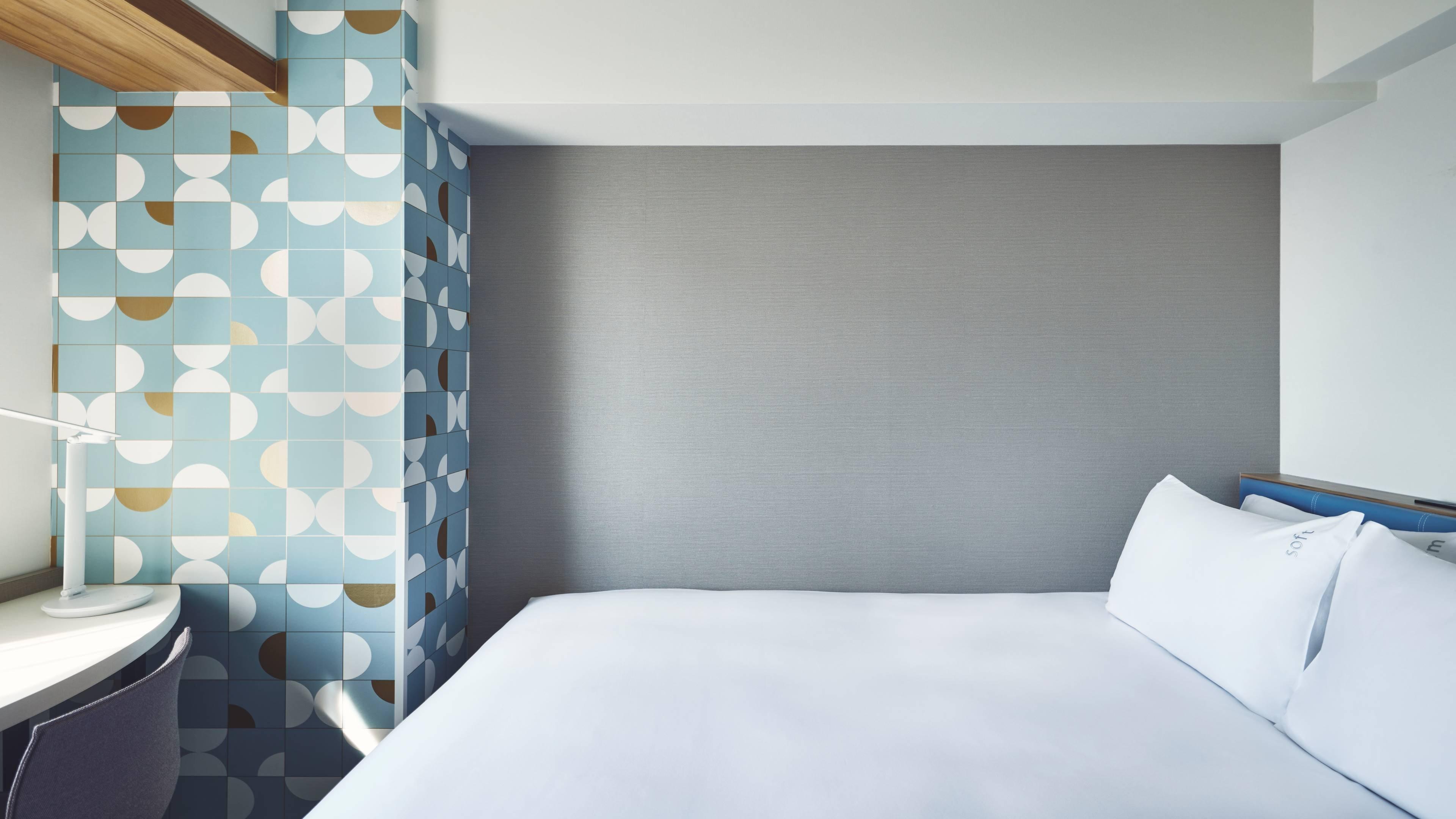 Double Queen Size Bed