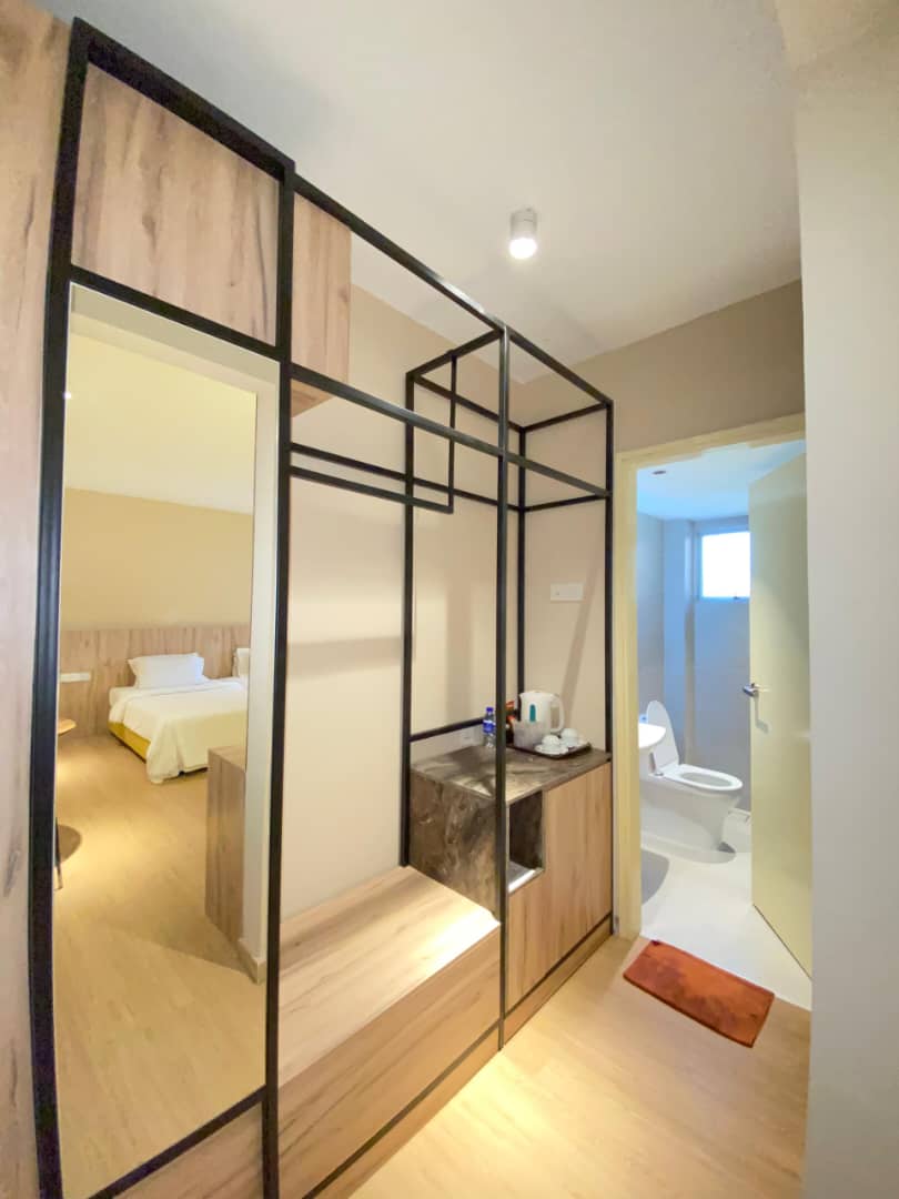 Chalet Queen Size Bed