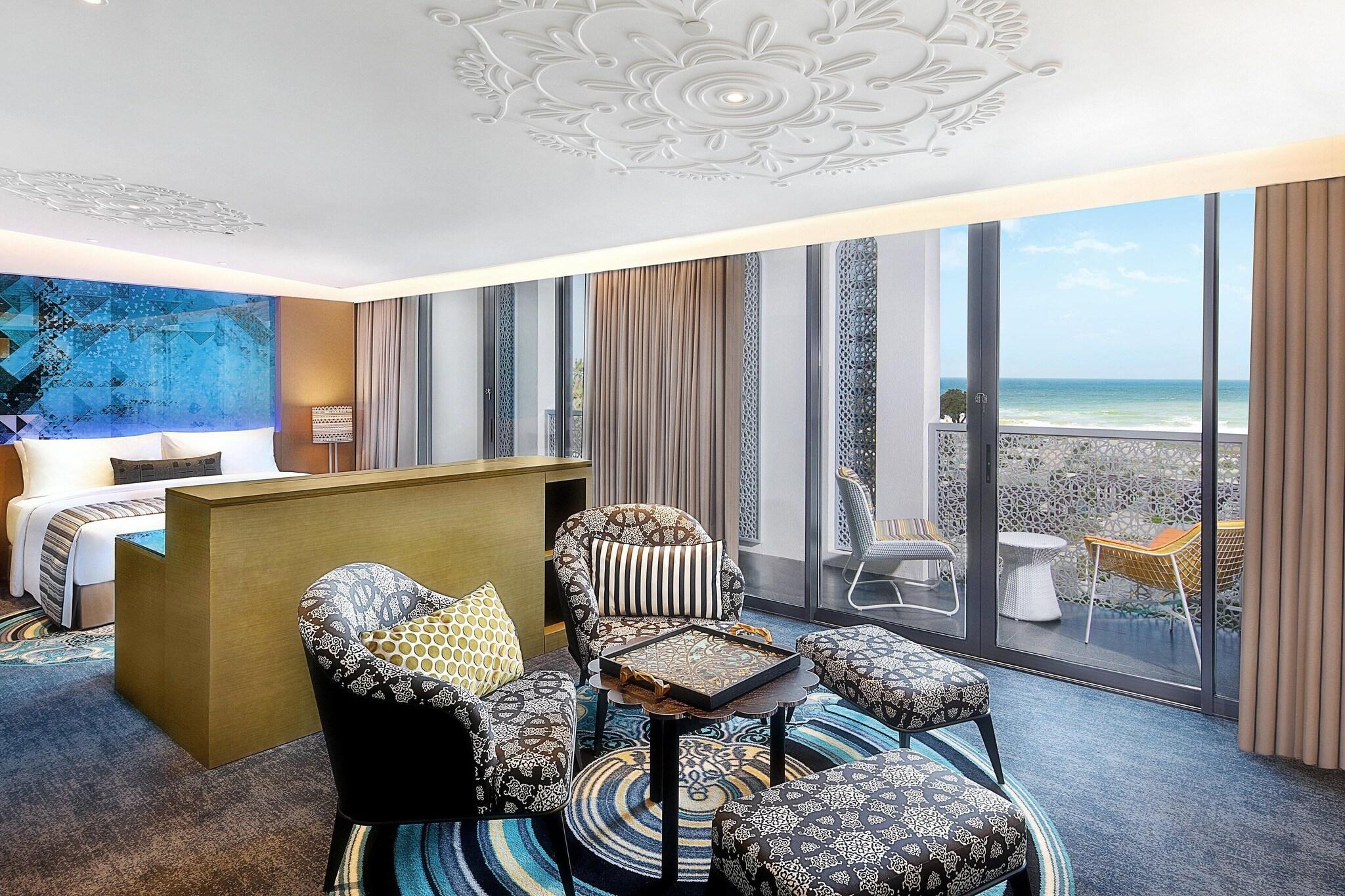 Junior Suite Sea View King Bed