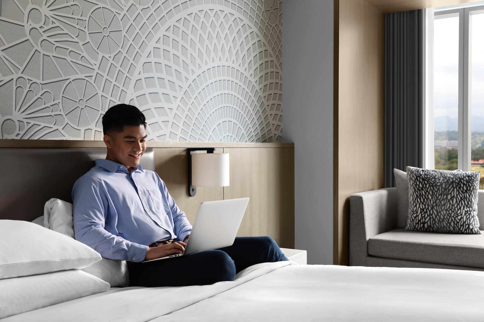 Double Deluxe King Bed