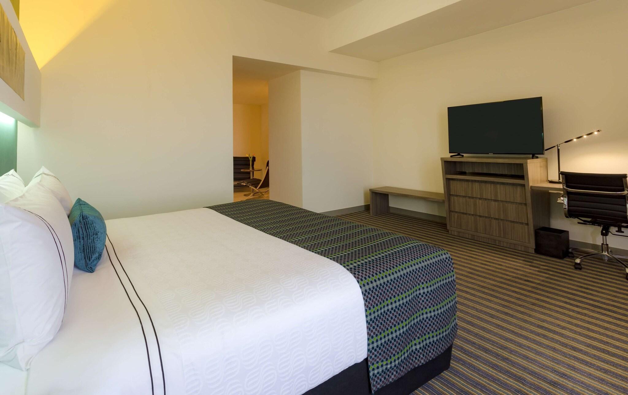 Junior Suite King Size Bed