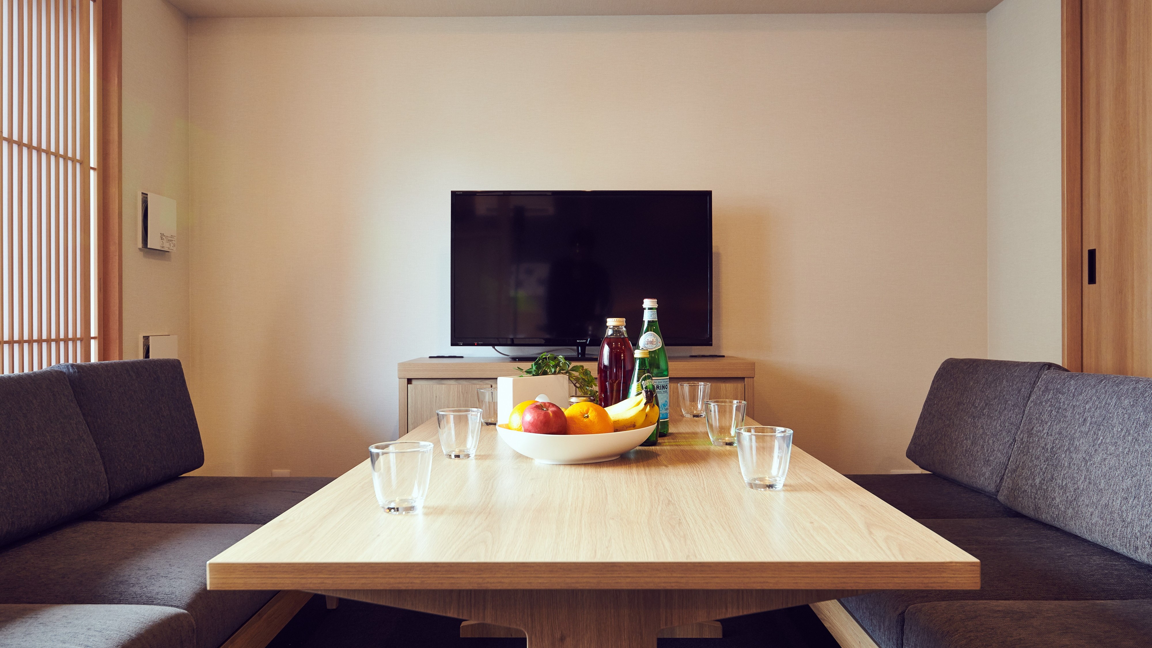 Studio Japanese Room