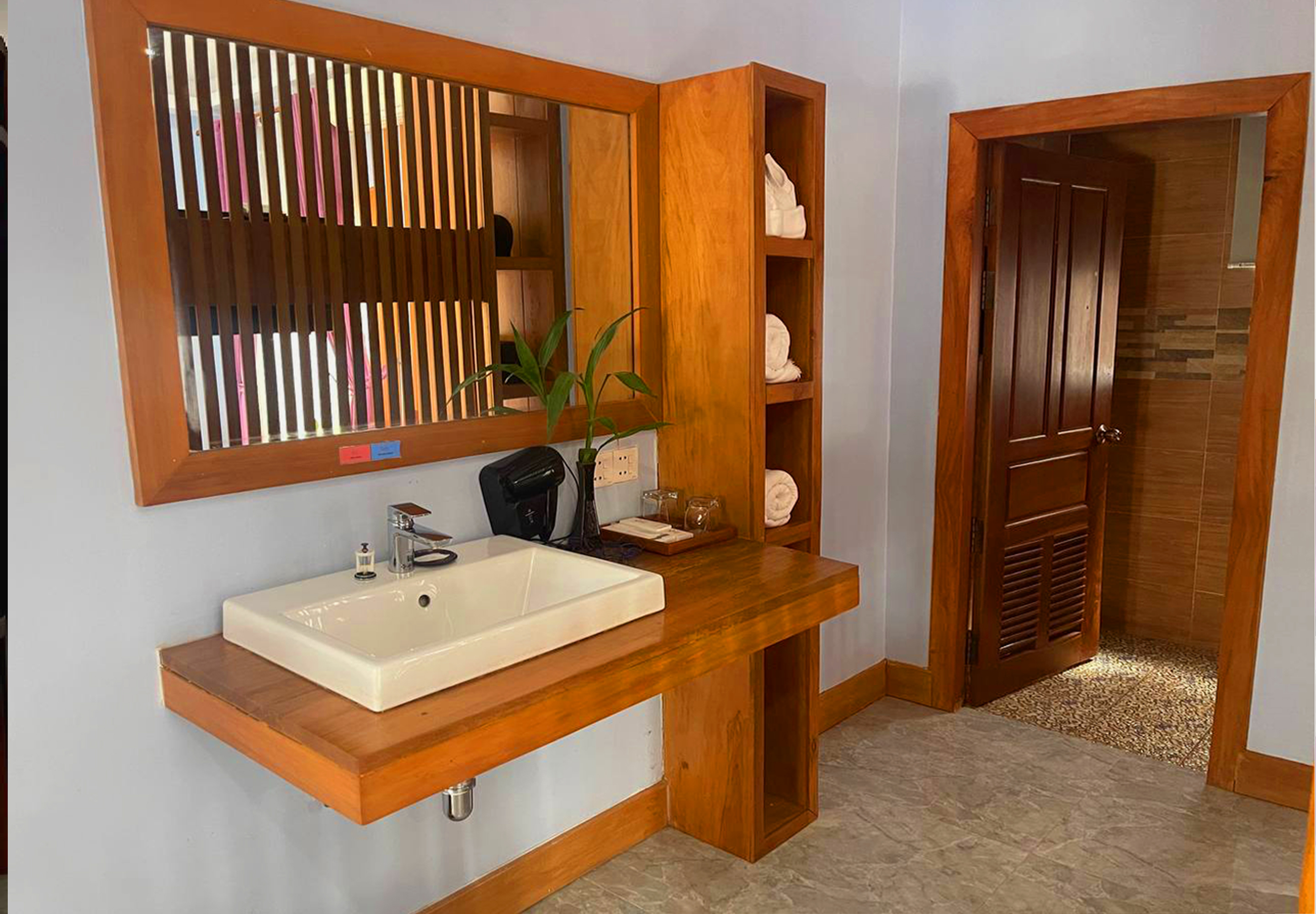 Twin Deluxe Pool View