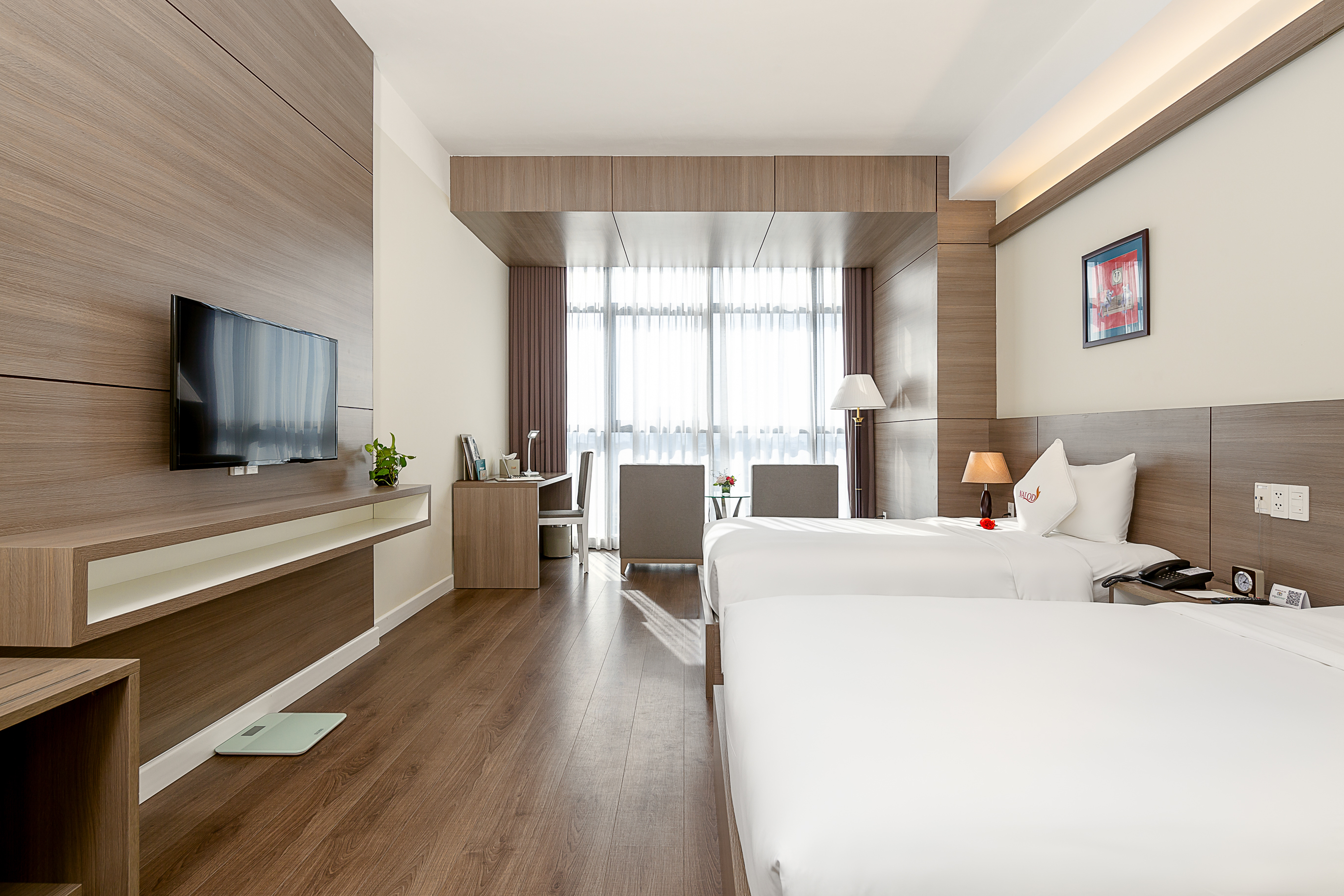 Twin Superior City View