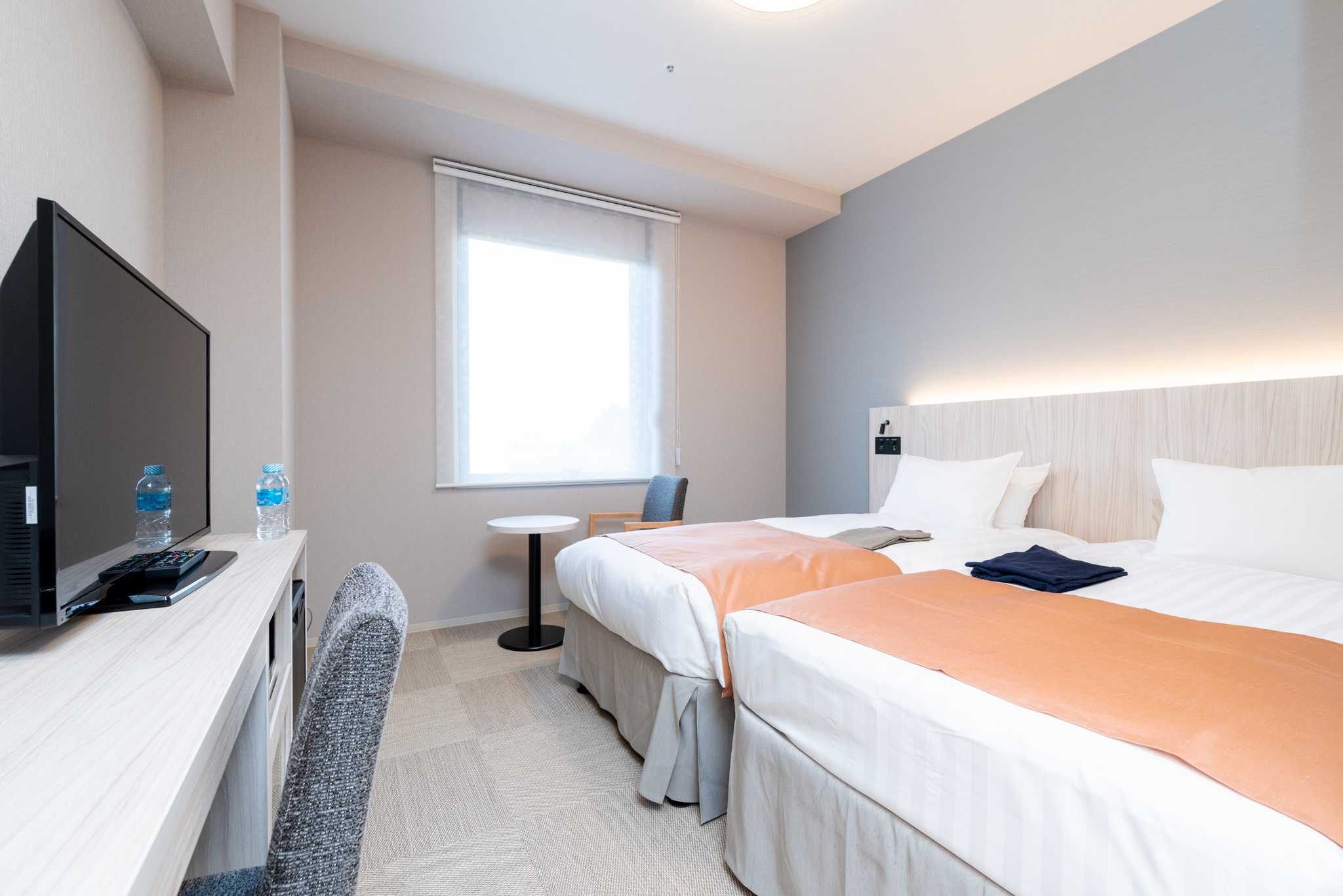 Family Room Capacity 2