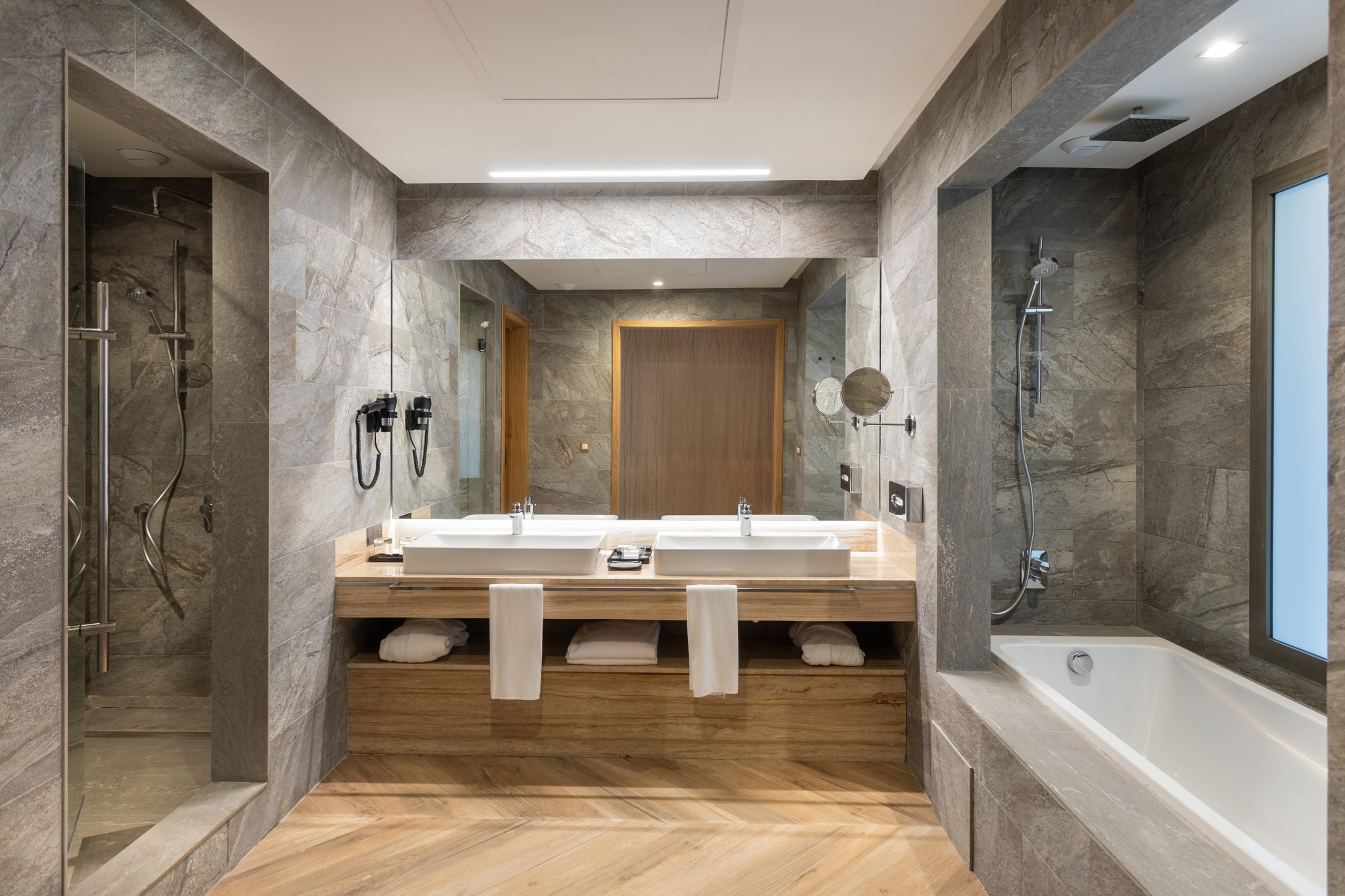 Junior Suite Pool View