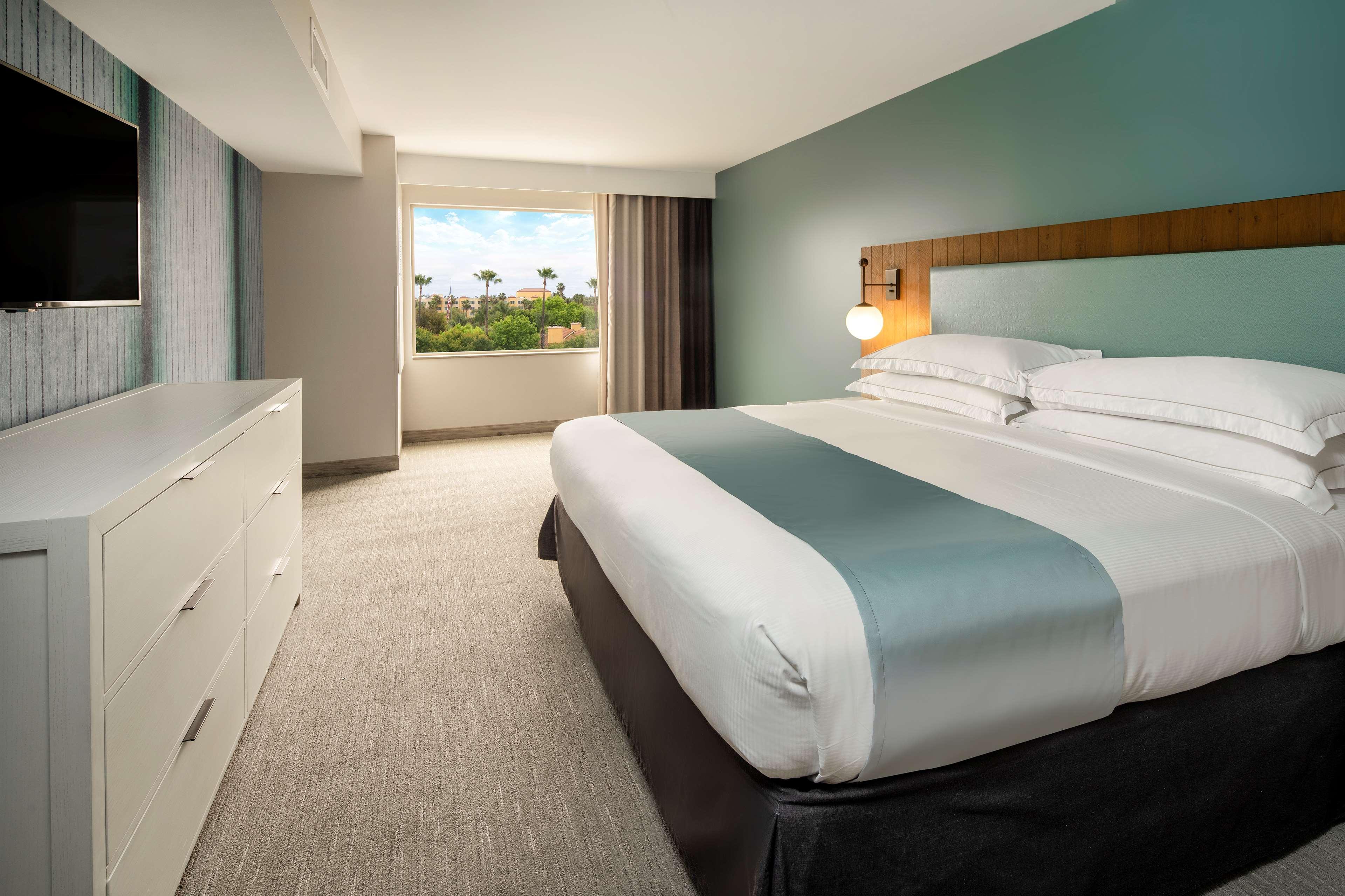 Studio King Size Bed