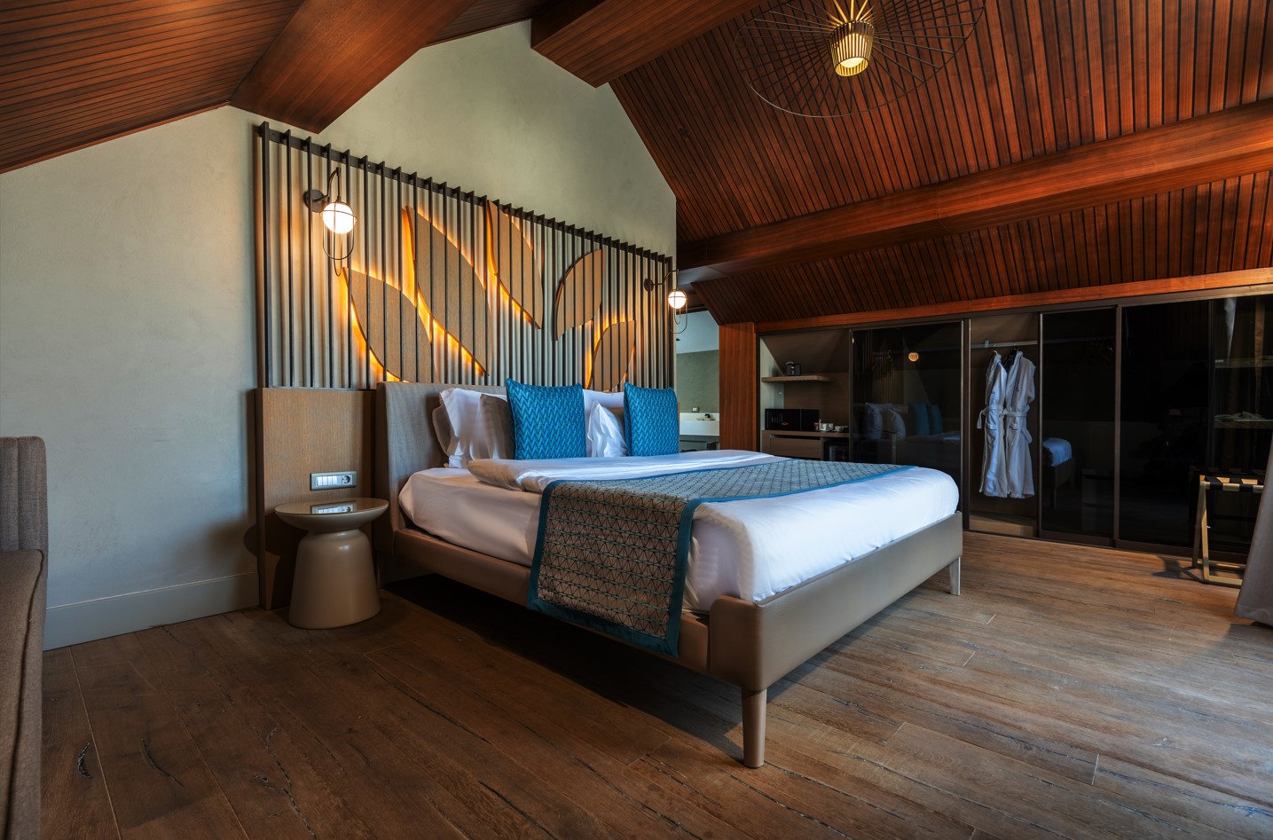 Suite Partial Ocean View