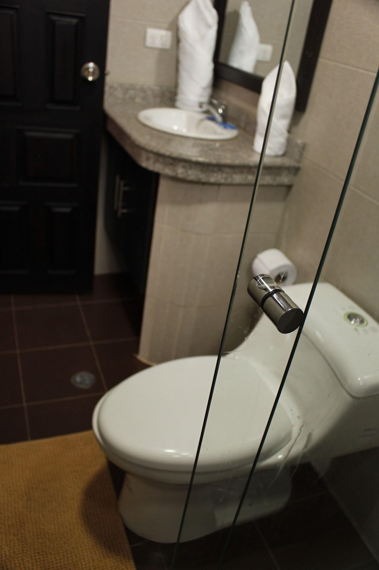 Double Queen Bed Non Smoking