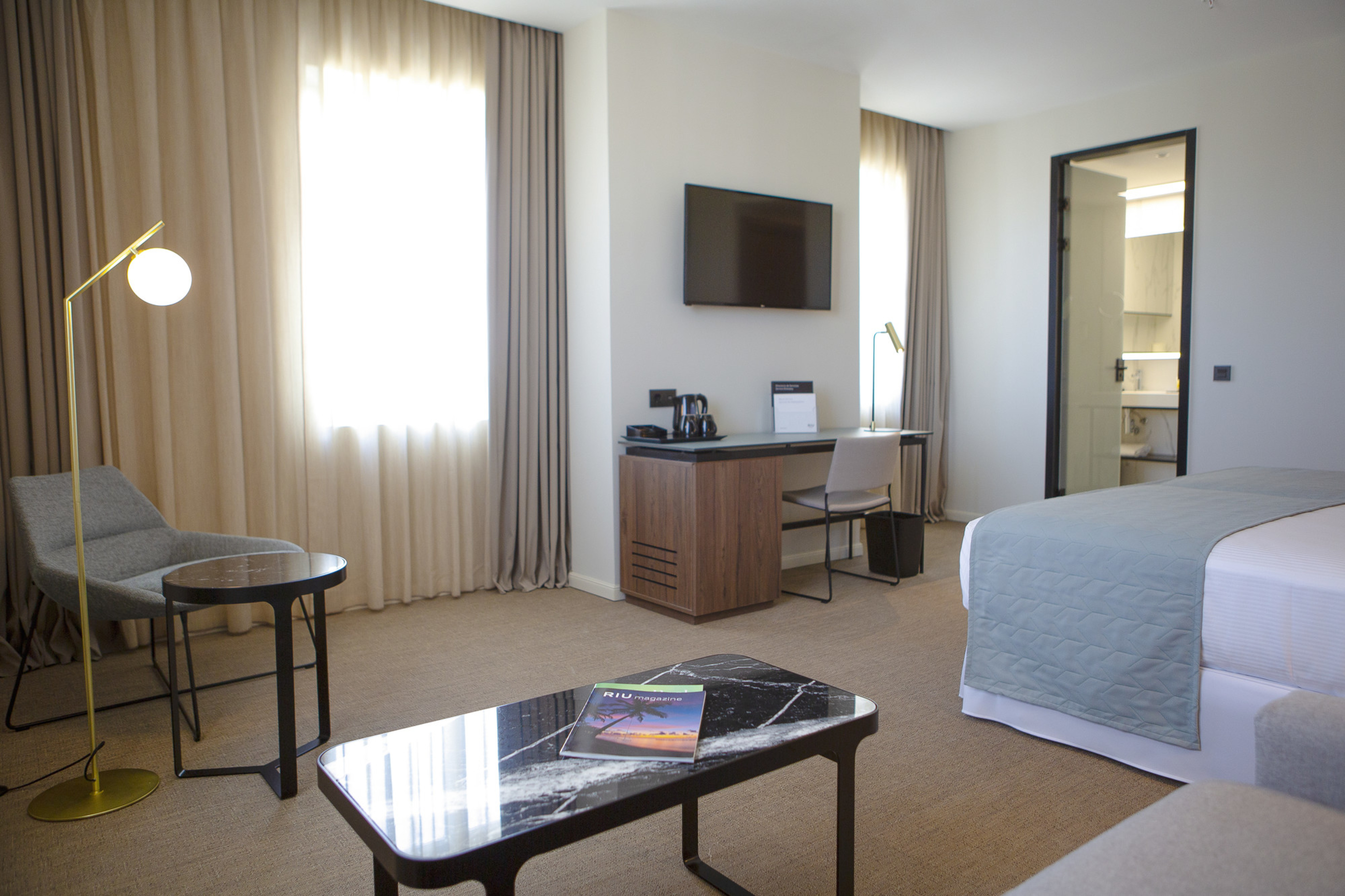 Twin Deluxe Superior