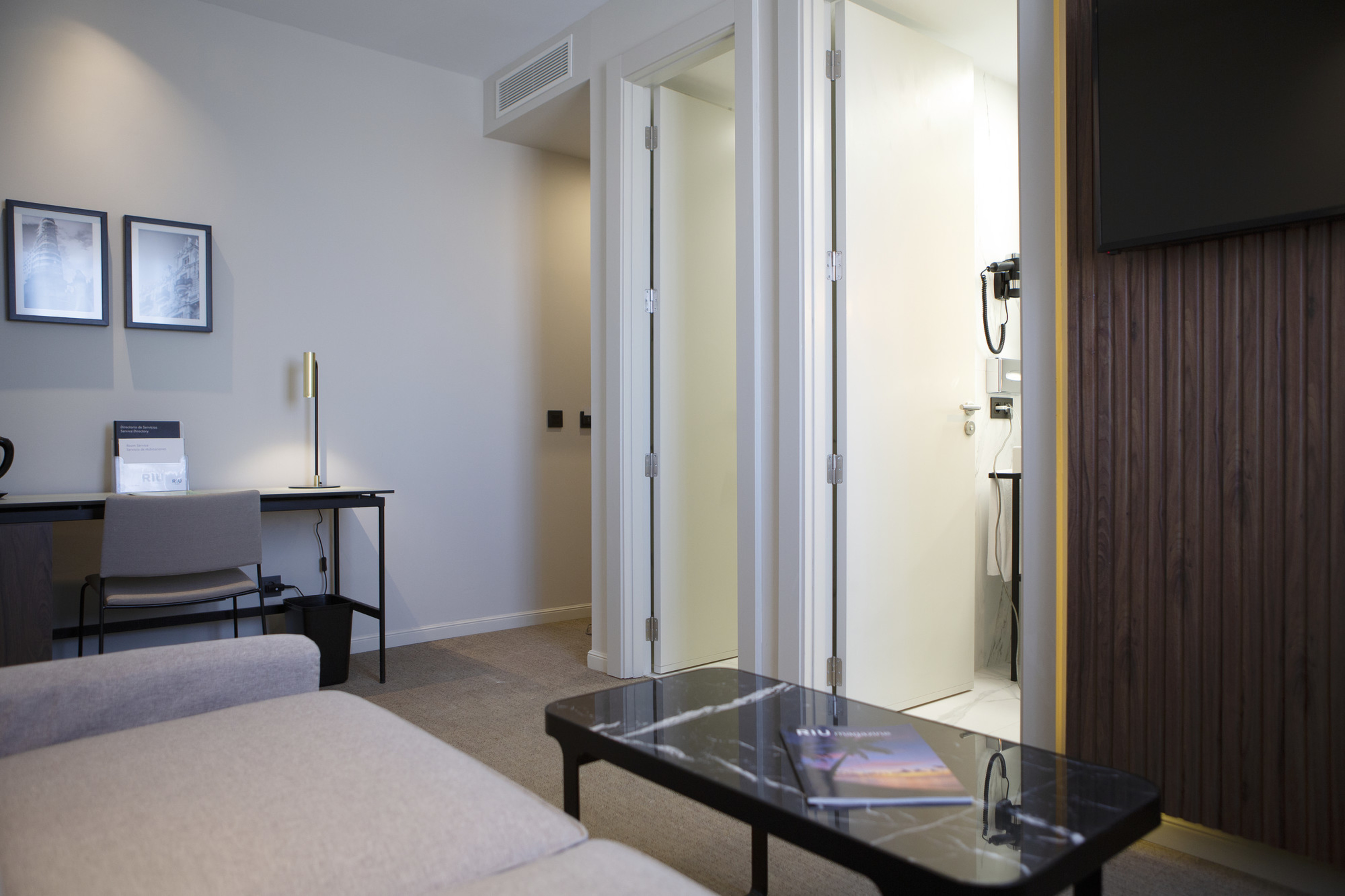 Family Room Deluxe Two Beds