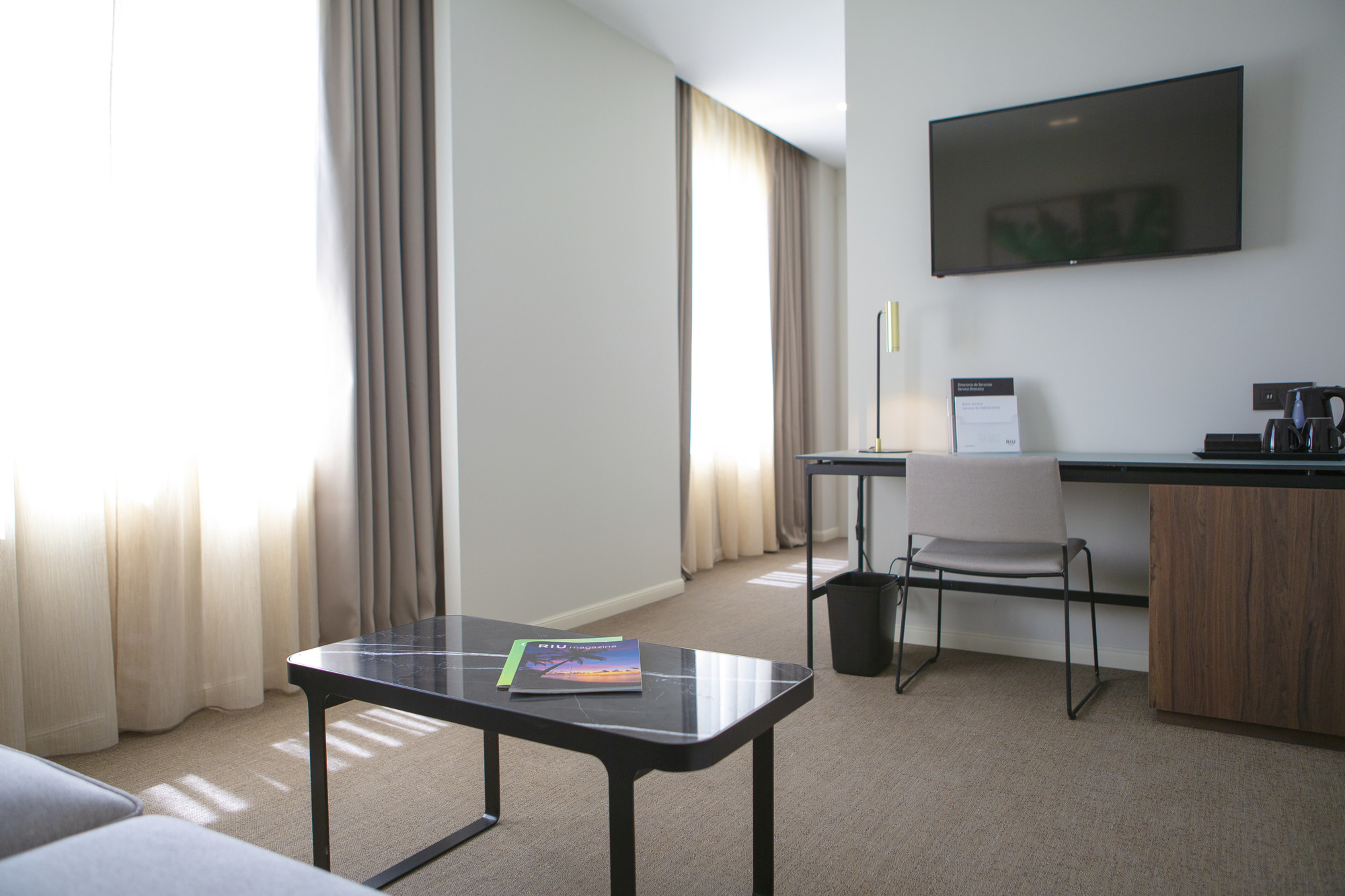 Family Room Deluxe King Bed