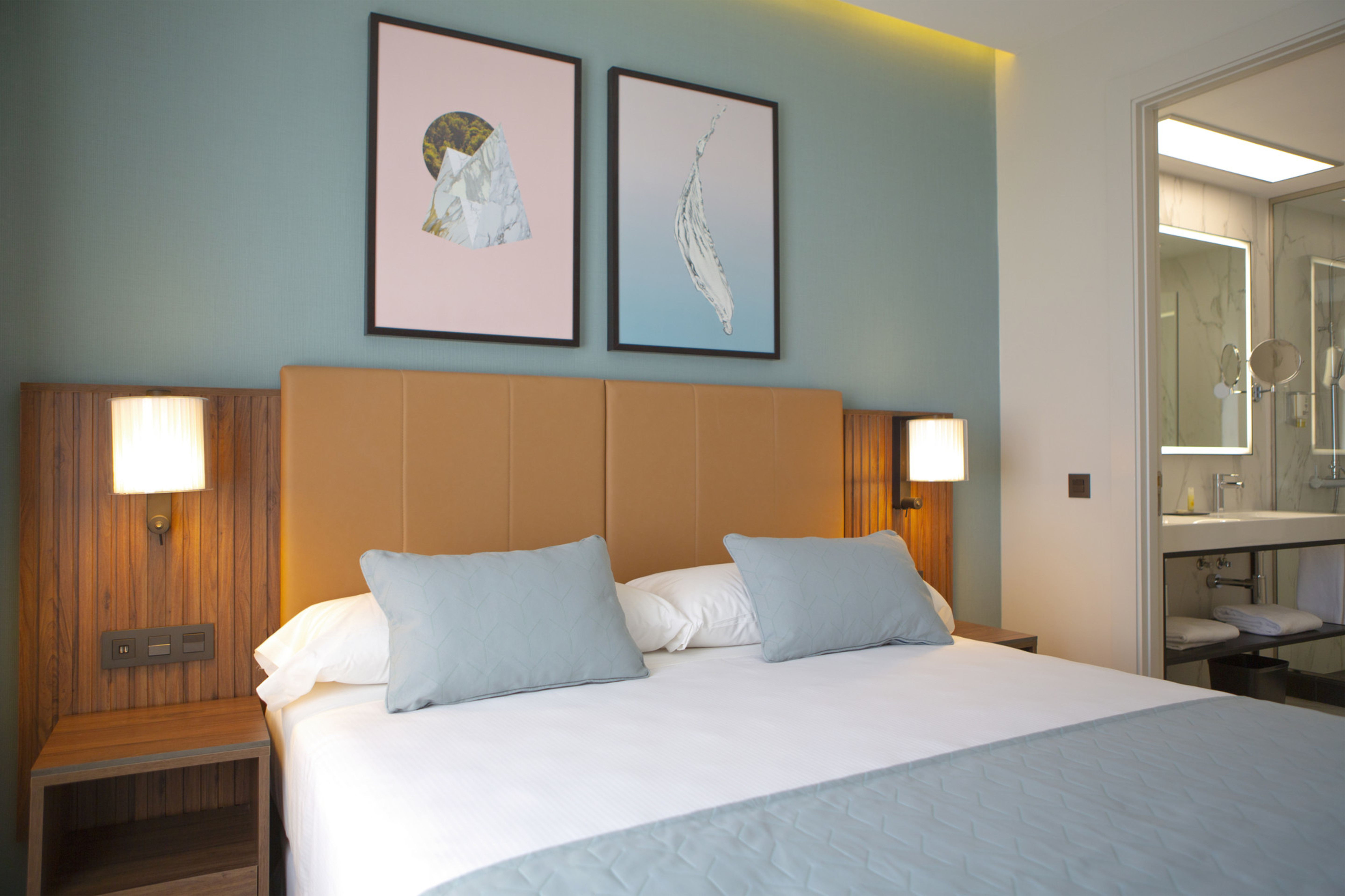 Family Room Deluxe King Bed