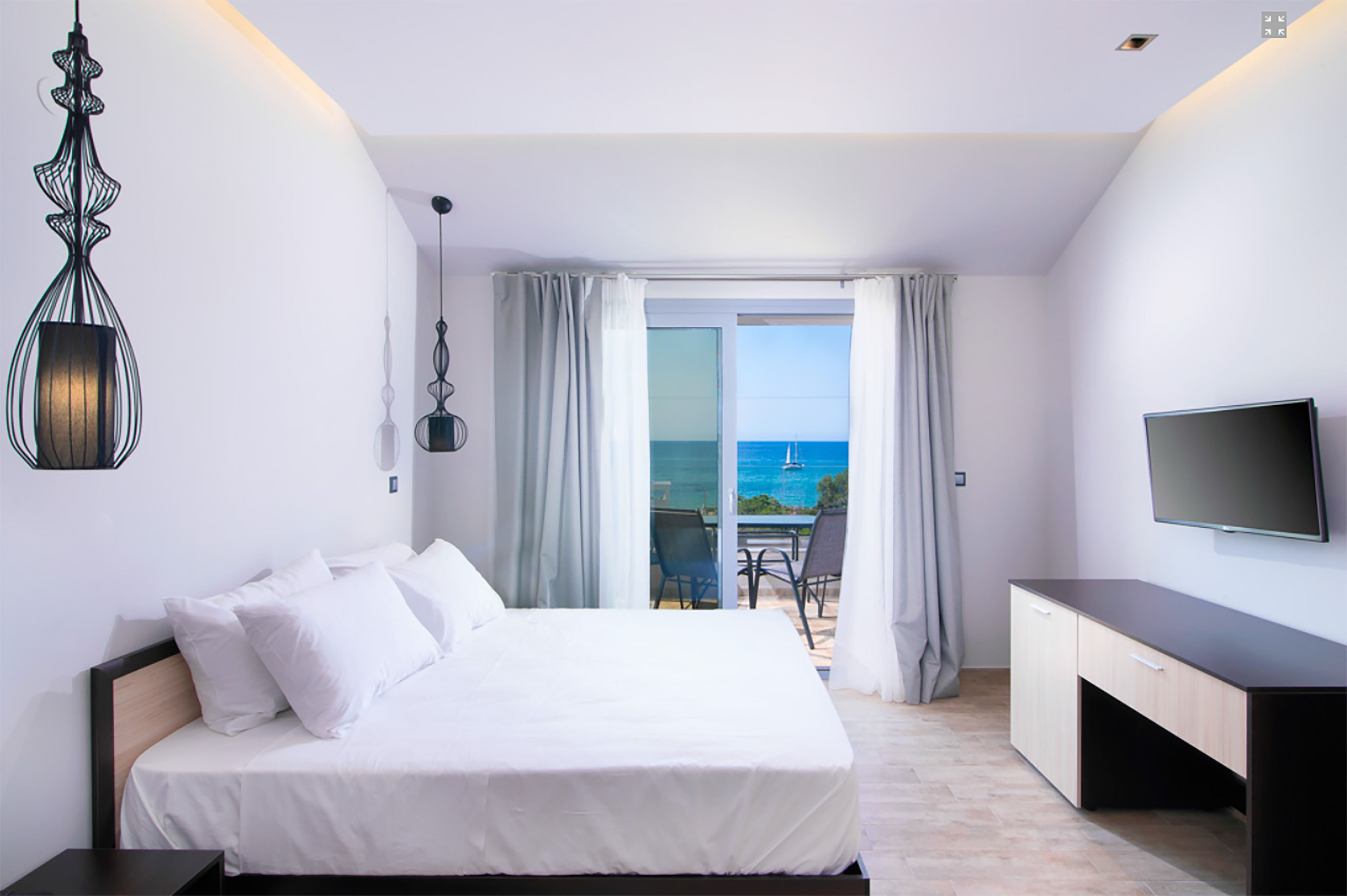 Family Room Garden View