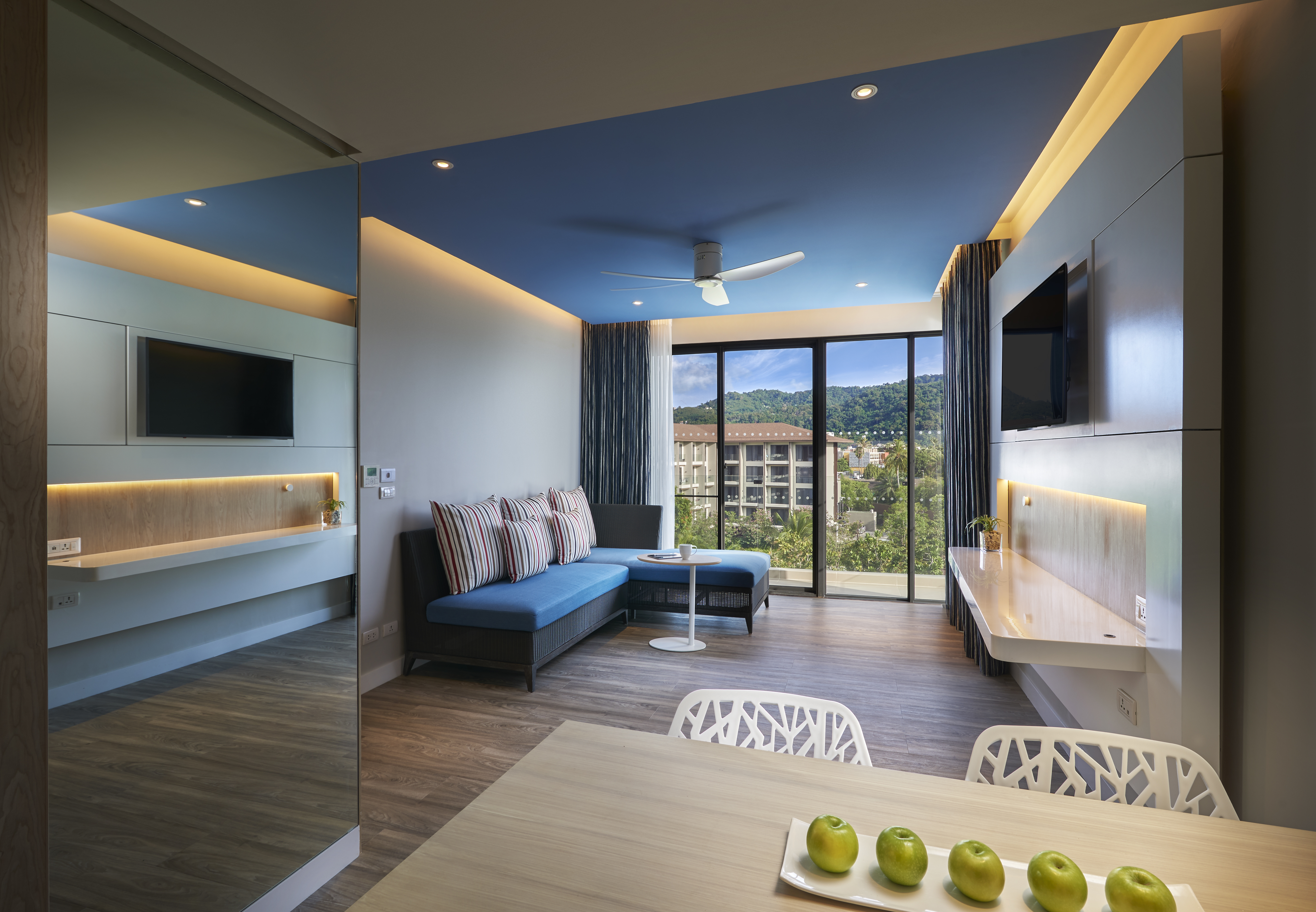 Suite One Bedroom with Terrace